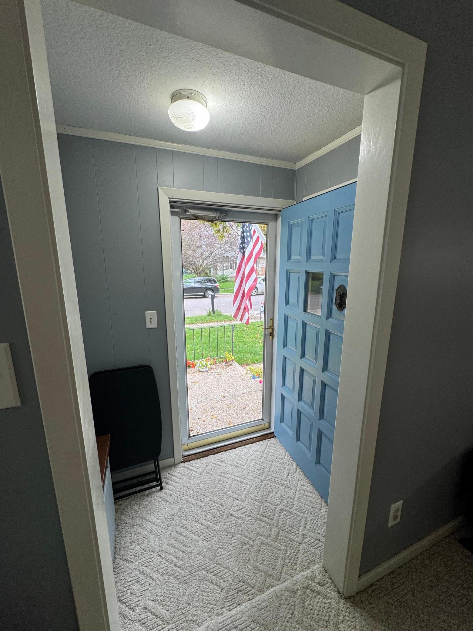 725 3rd Street Se Property Photo 16
