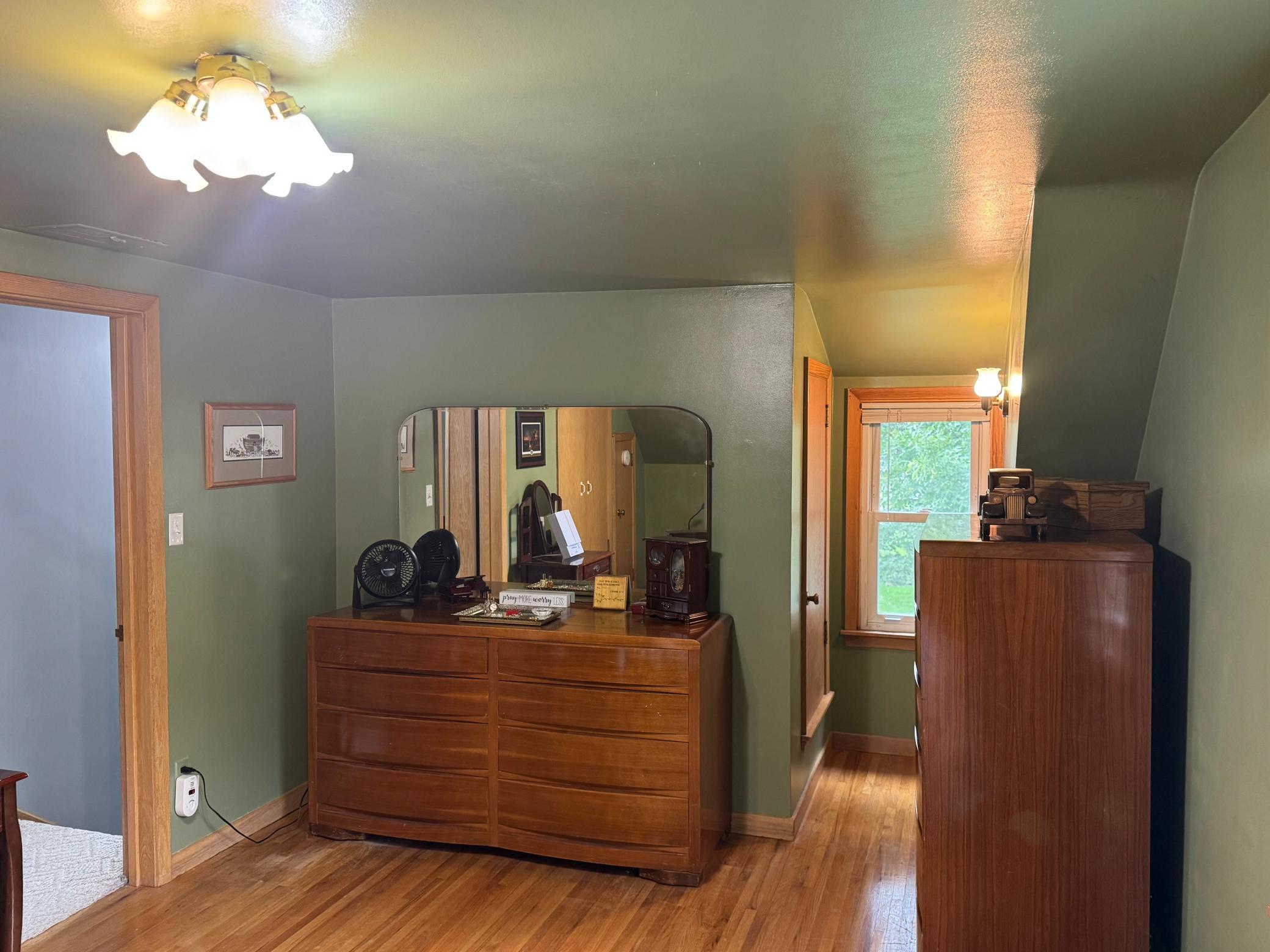 725 3rd Street Se Property Photo 22