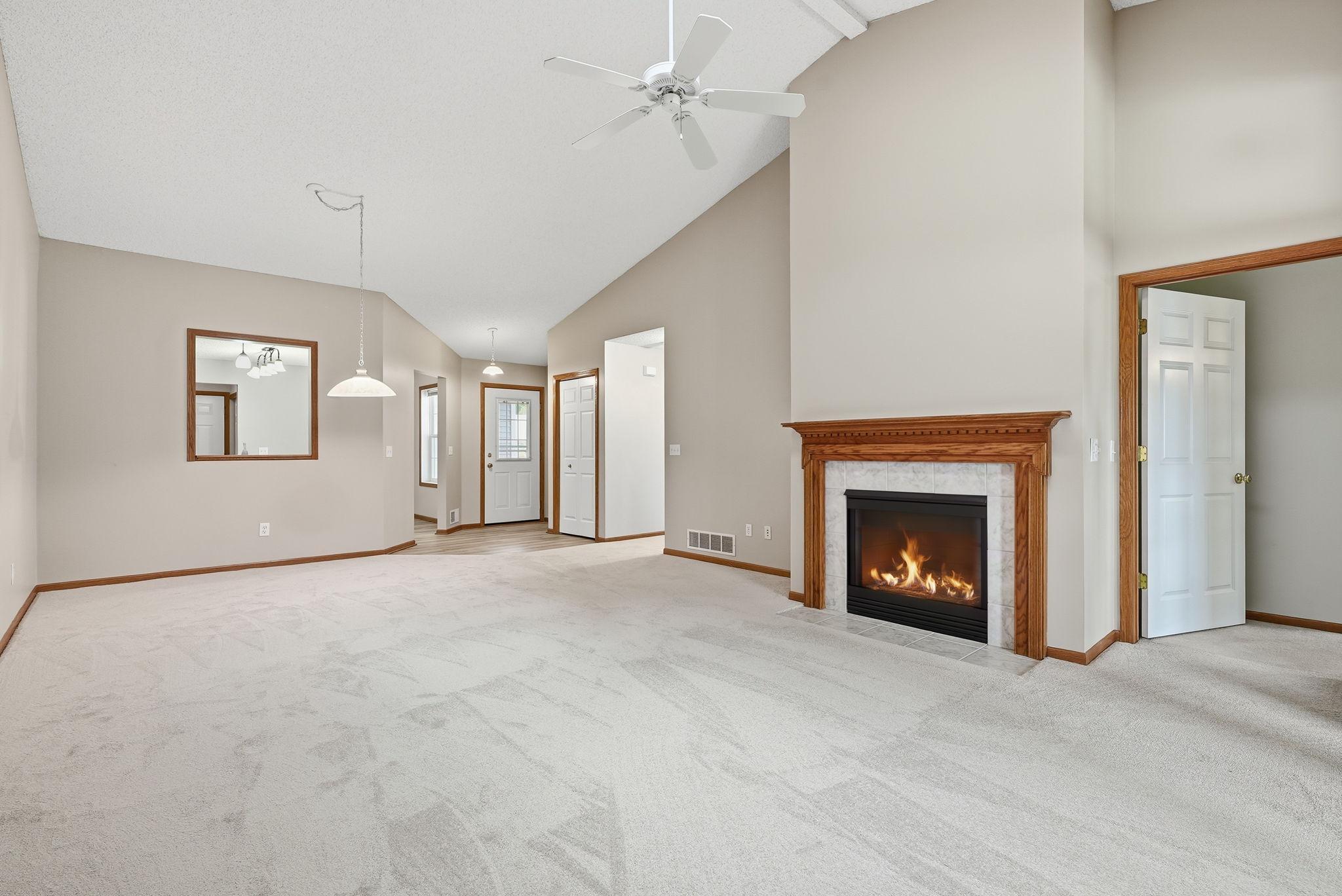7966 Pinnacle Avenue Ne Property Photo 11