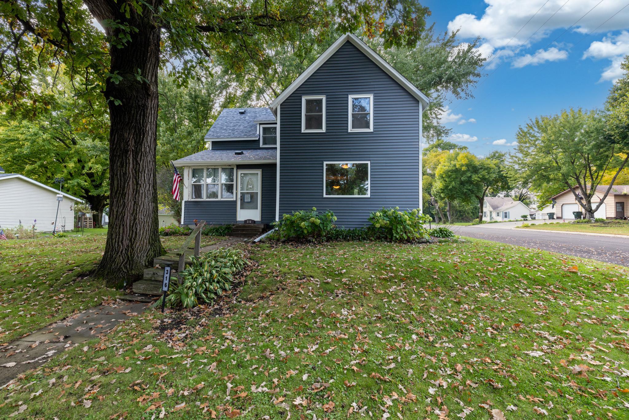 316 2nd Avenue N Property Photo 2