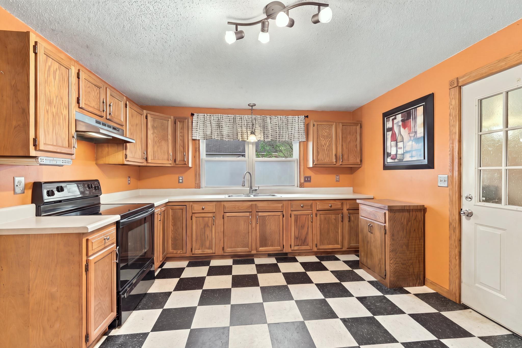 316 2nd Avenue N Property Photo 12