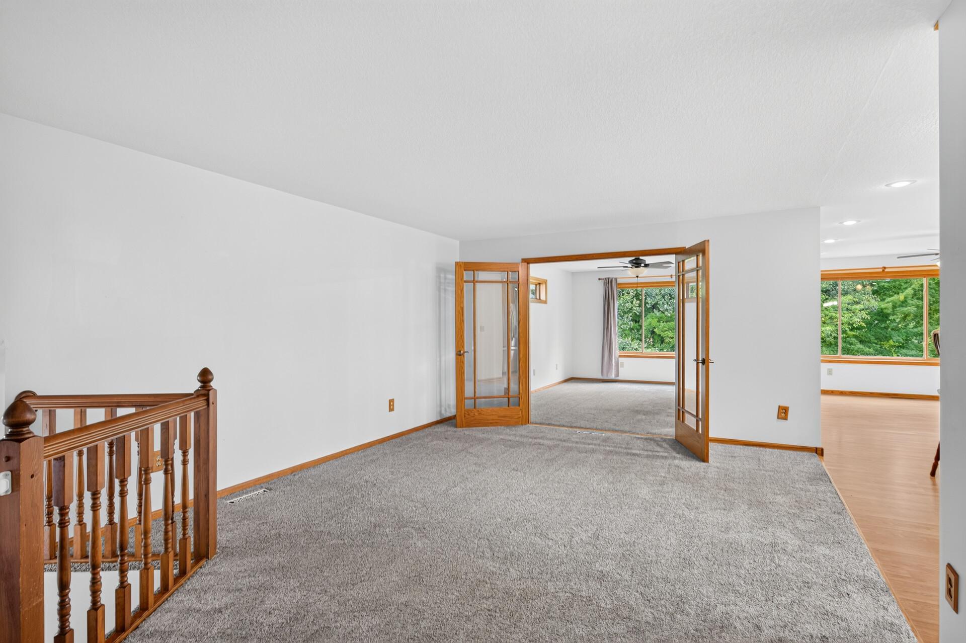 22811 Unser Street Ne Property Photo 6
