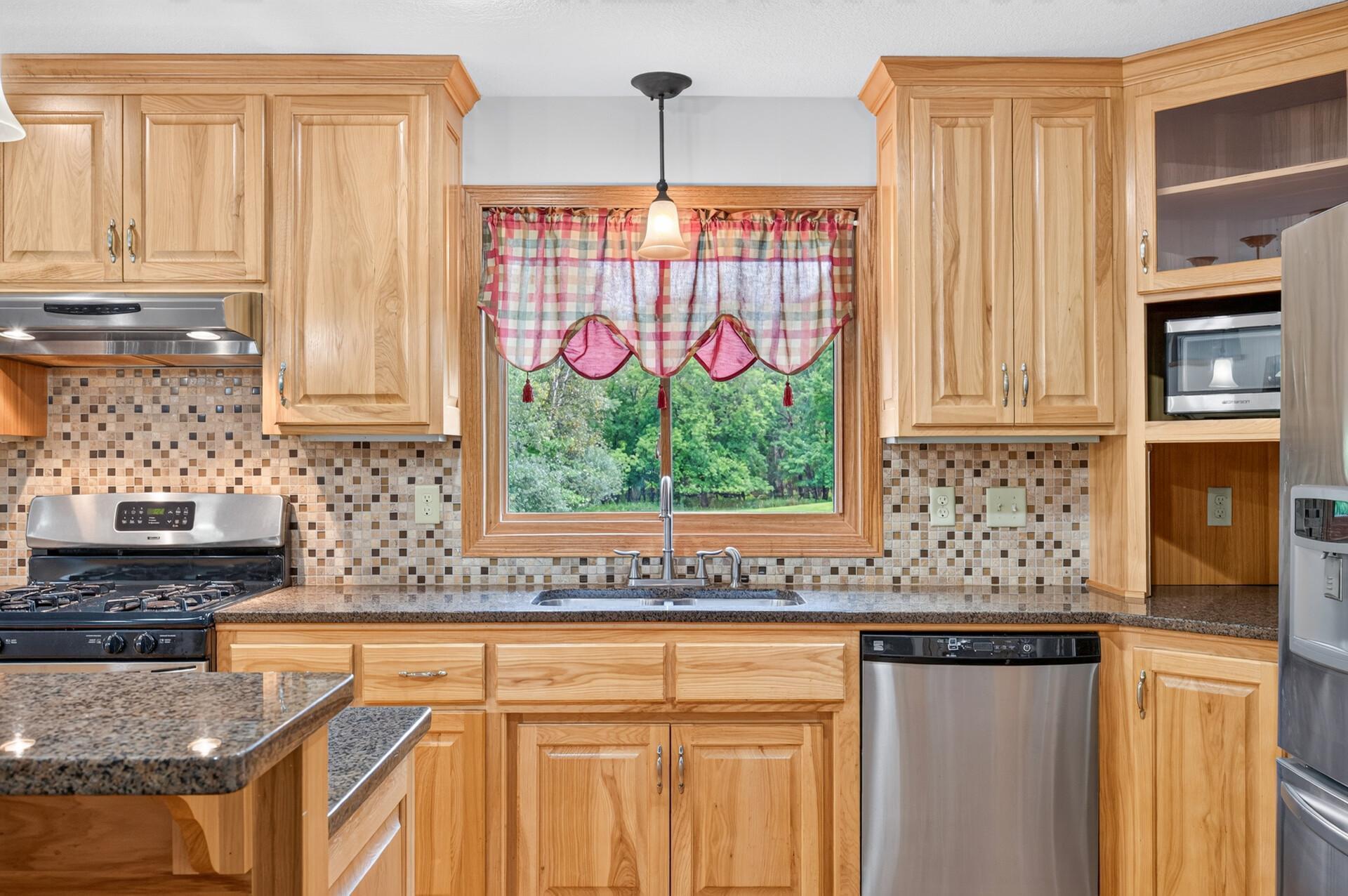 22811 Unser Street Ne Property Photo 14