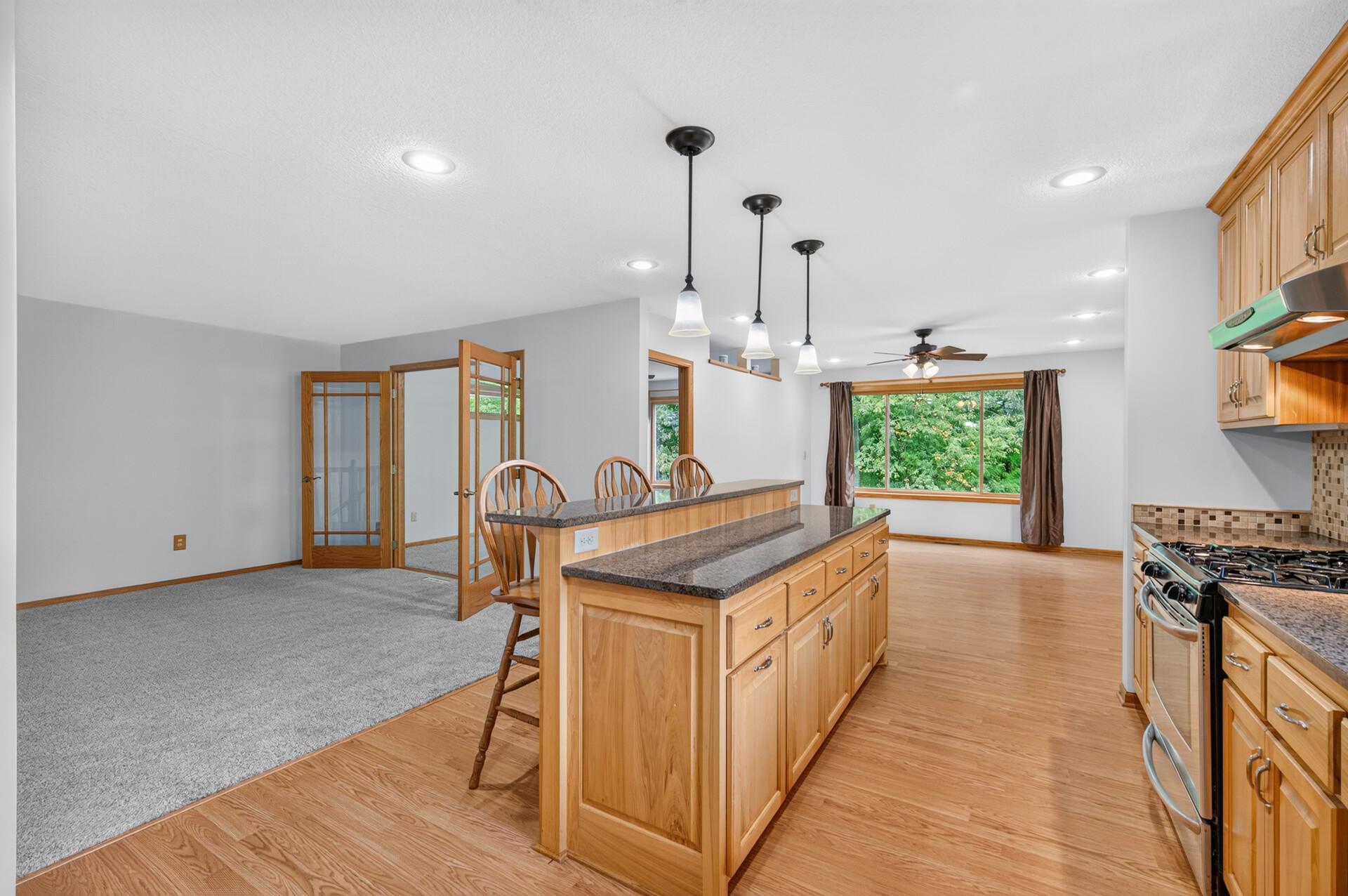 22811 Unser Street Ne Property Photo 15