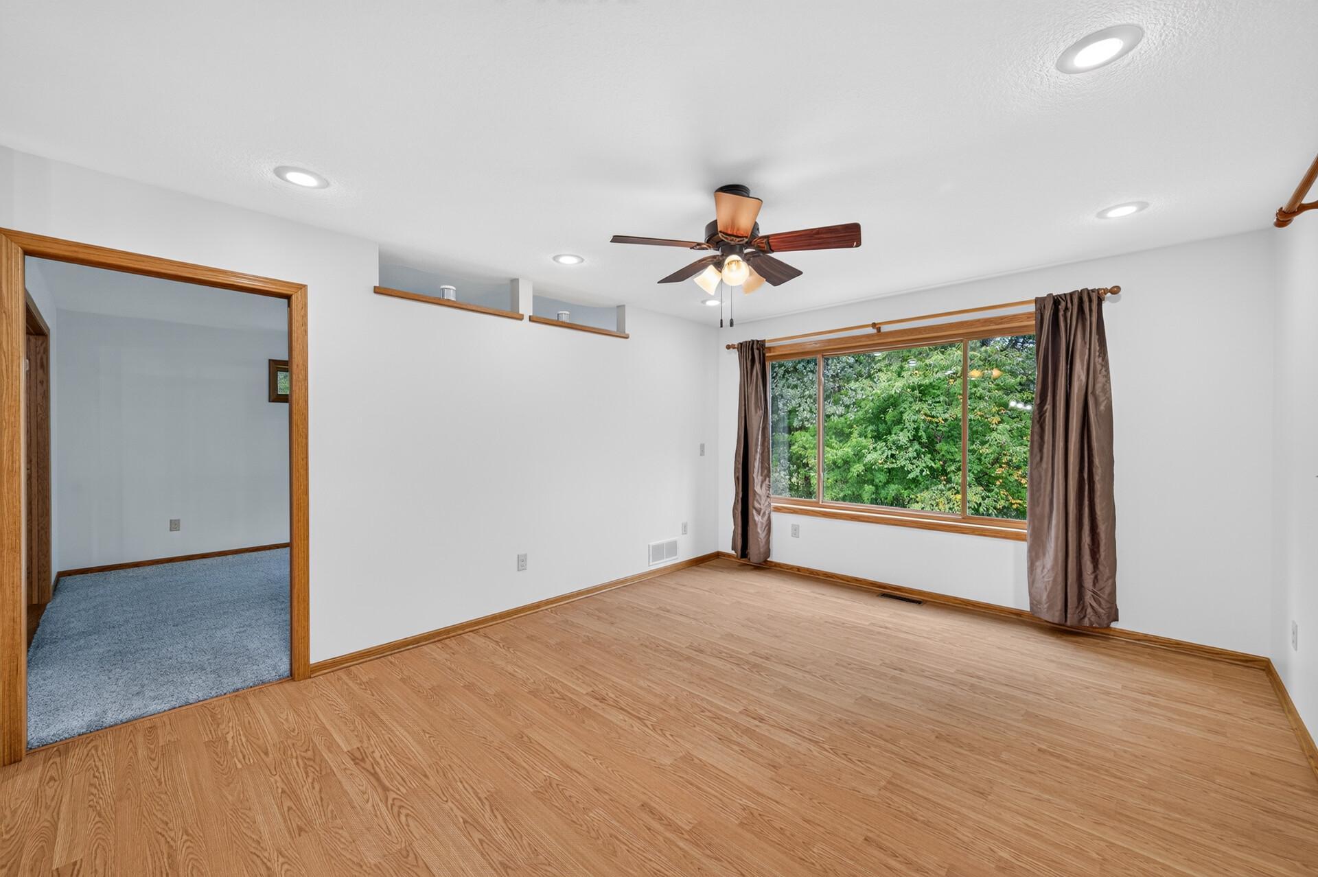 22811 Unser Street Ne Property Photo 19