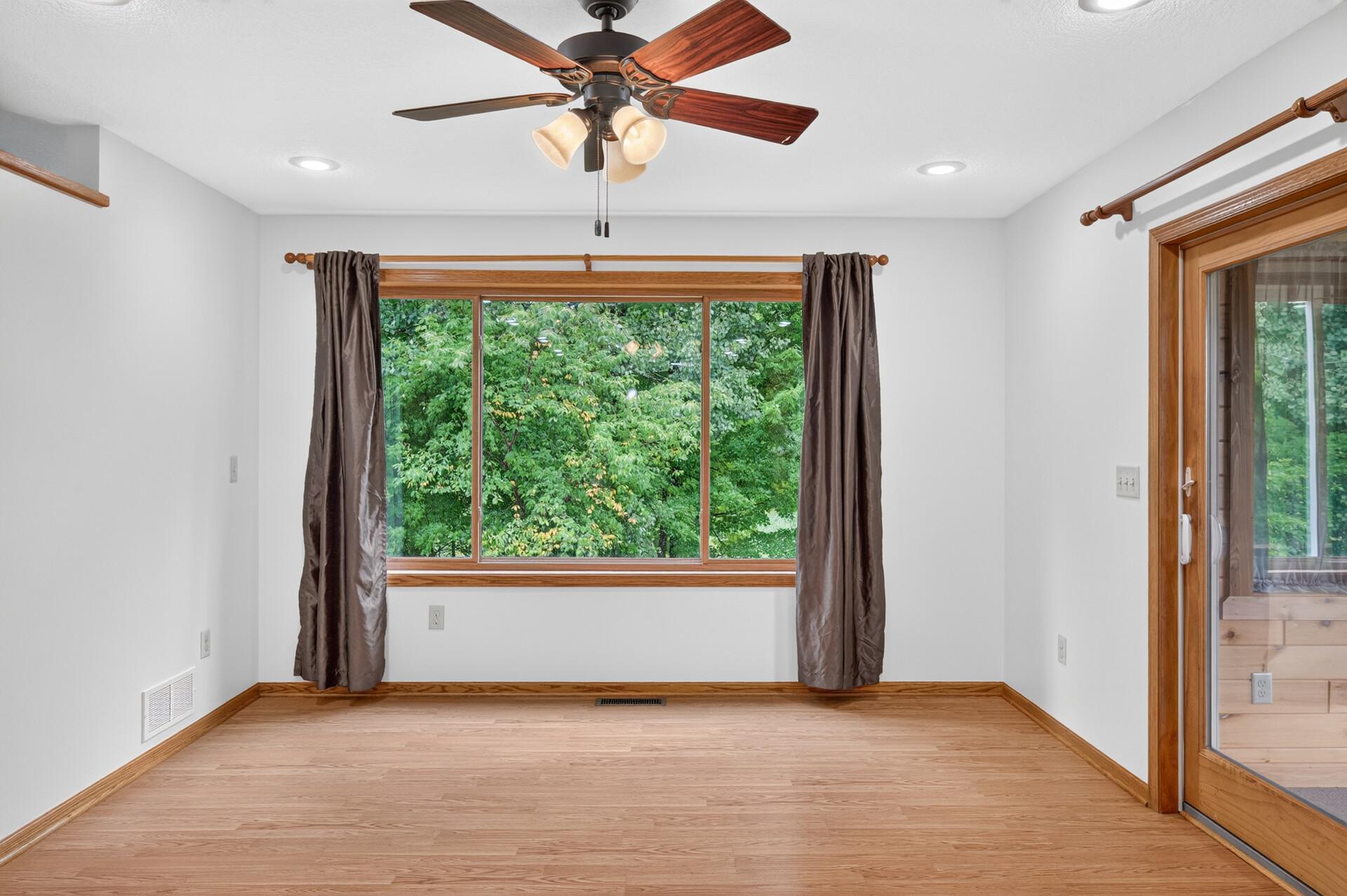 22811 Unser Street Ne Property Photo 21