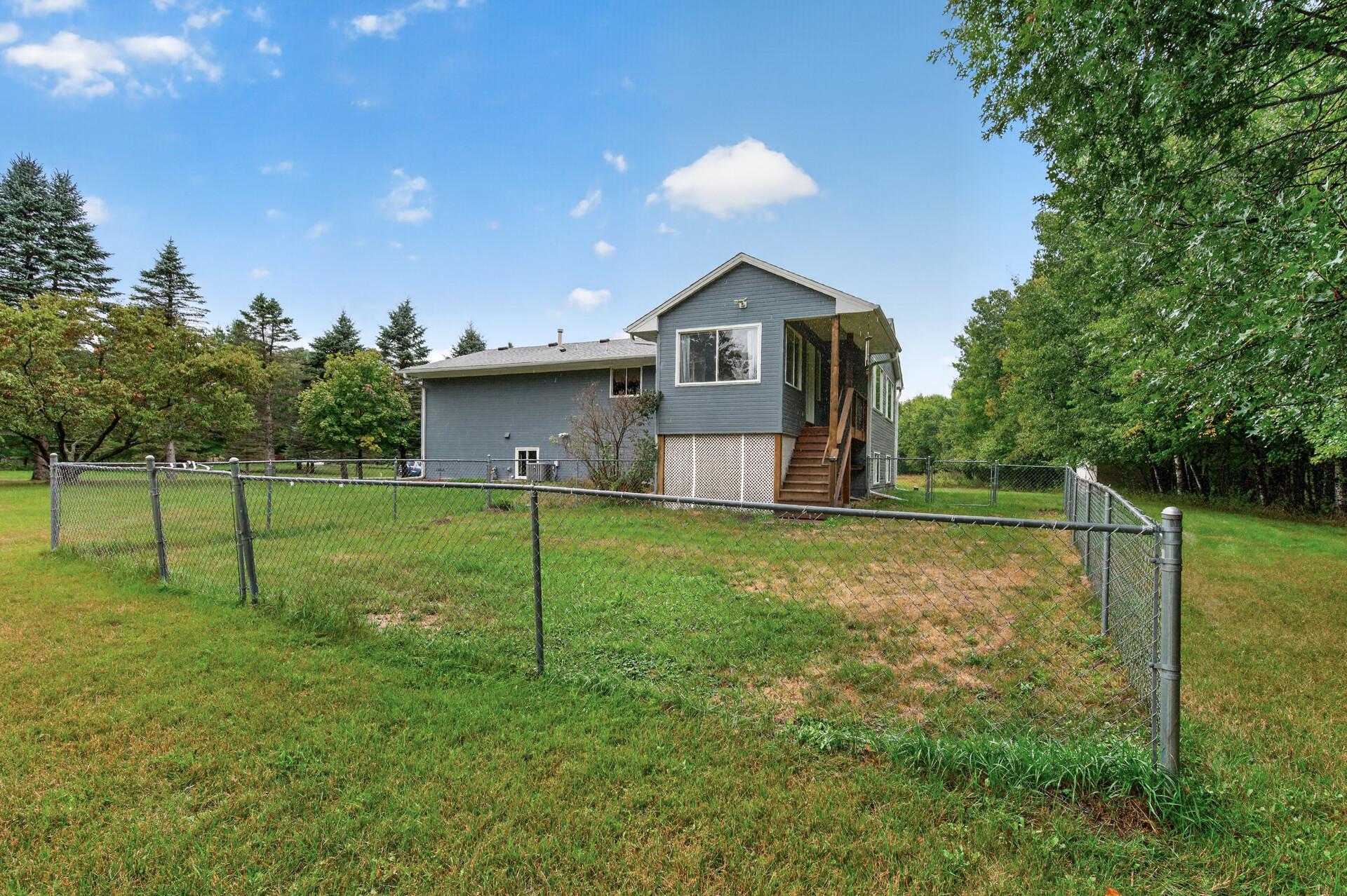 22811 Unser Street Ne Property Photo 46