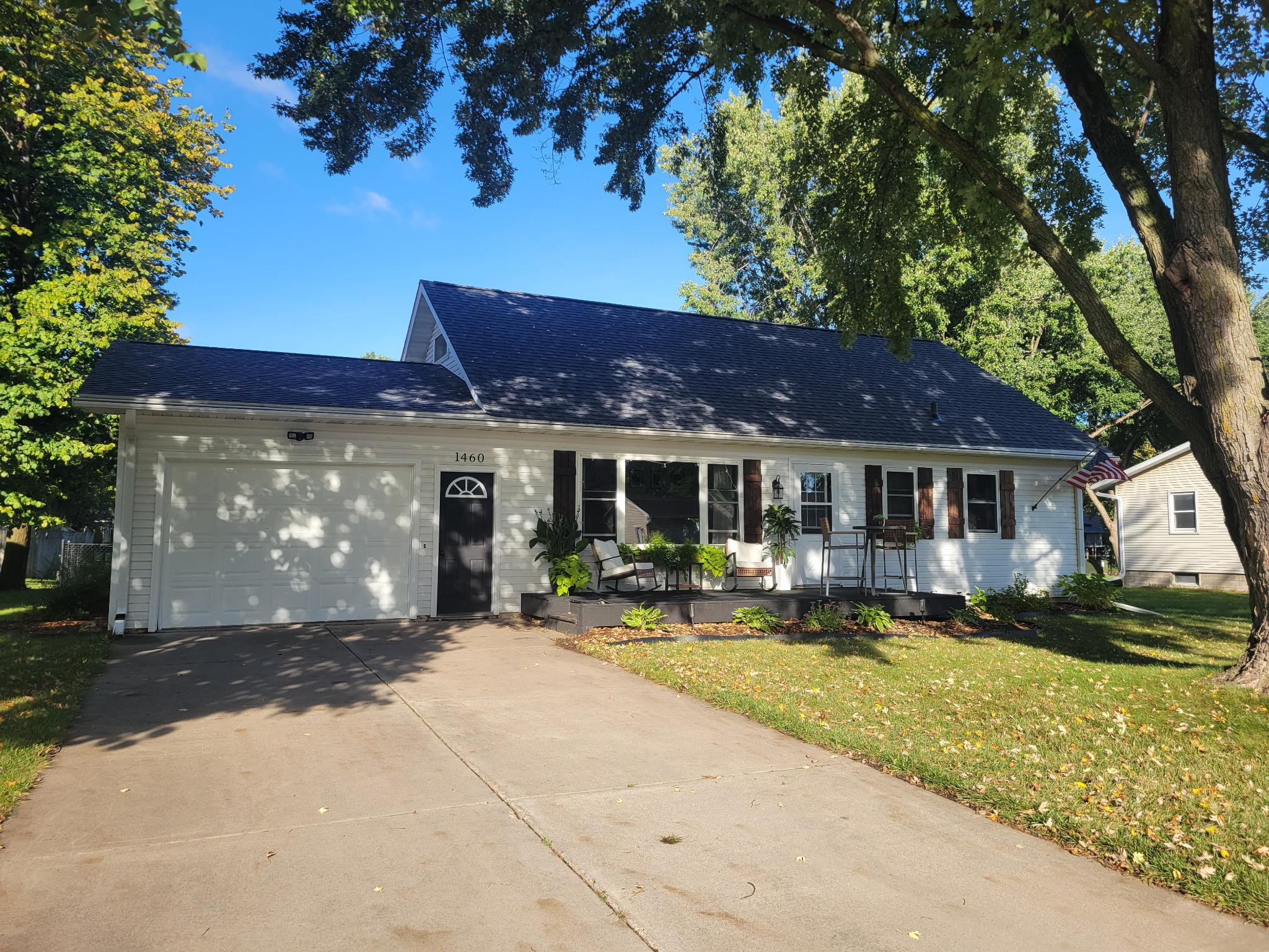 1460 6th Avenue Property Photo 1
