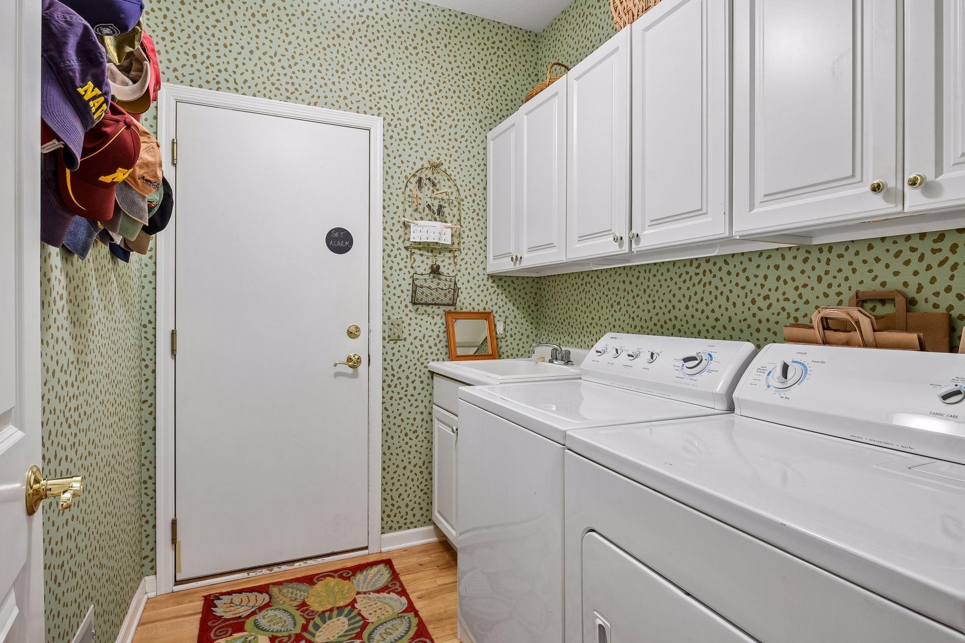 740 Widsten Circle Property Photo 24