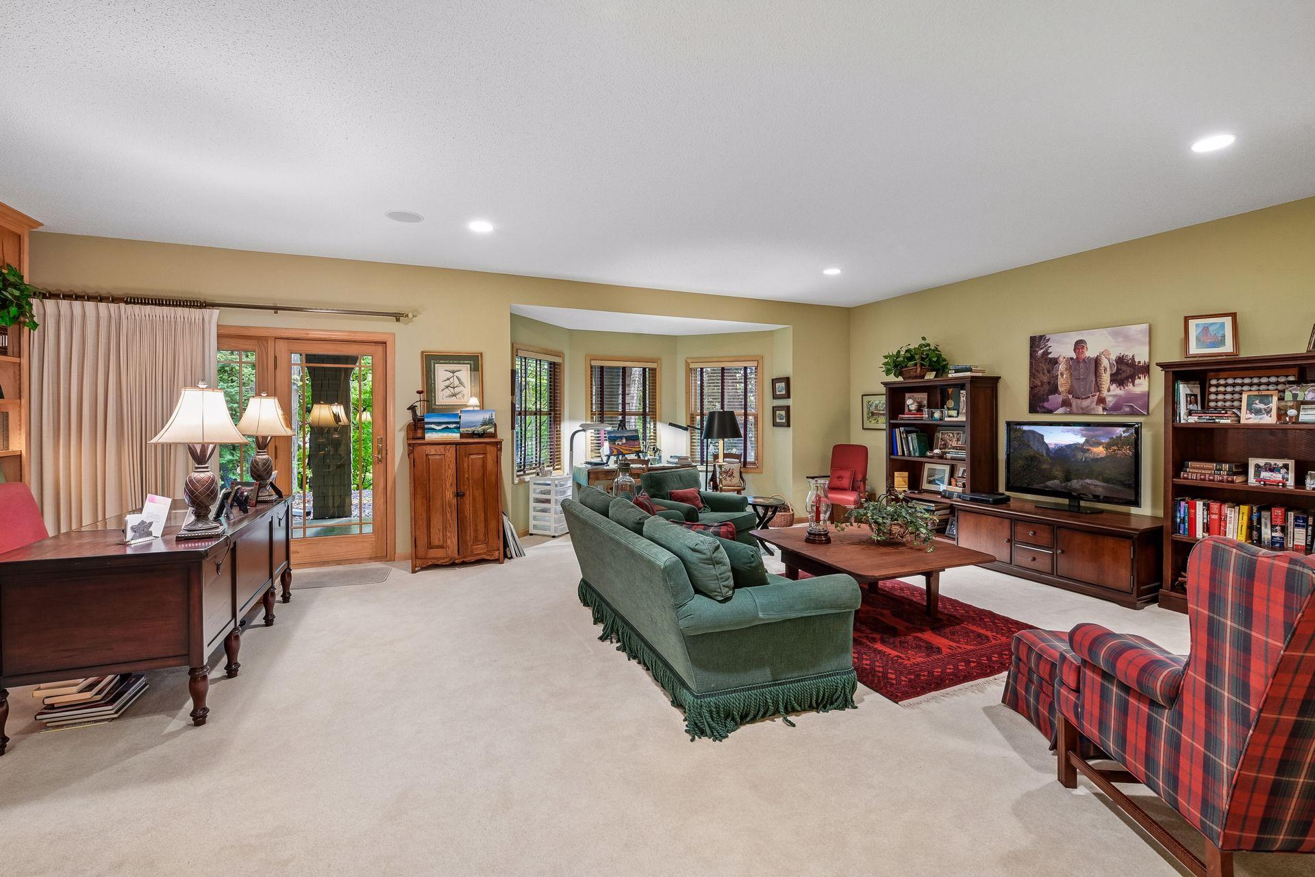 740 Widsten Circle Property Photo 29