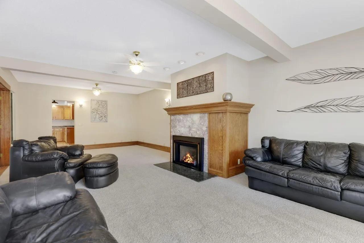 1598 E Shore Drive Property Photo 2