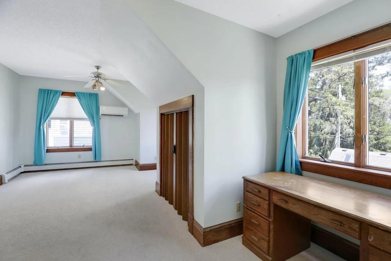 1598 E Shore Drive Property Photo 14
