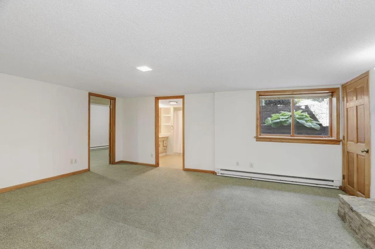 1598 E Shore Drive Property Photo 31