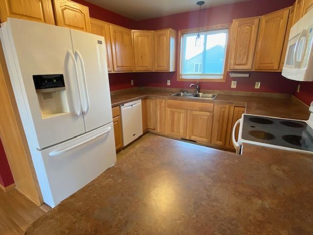 9061 Twins Street Property Photo 4