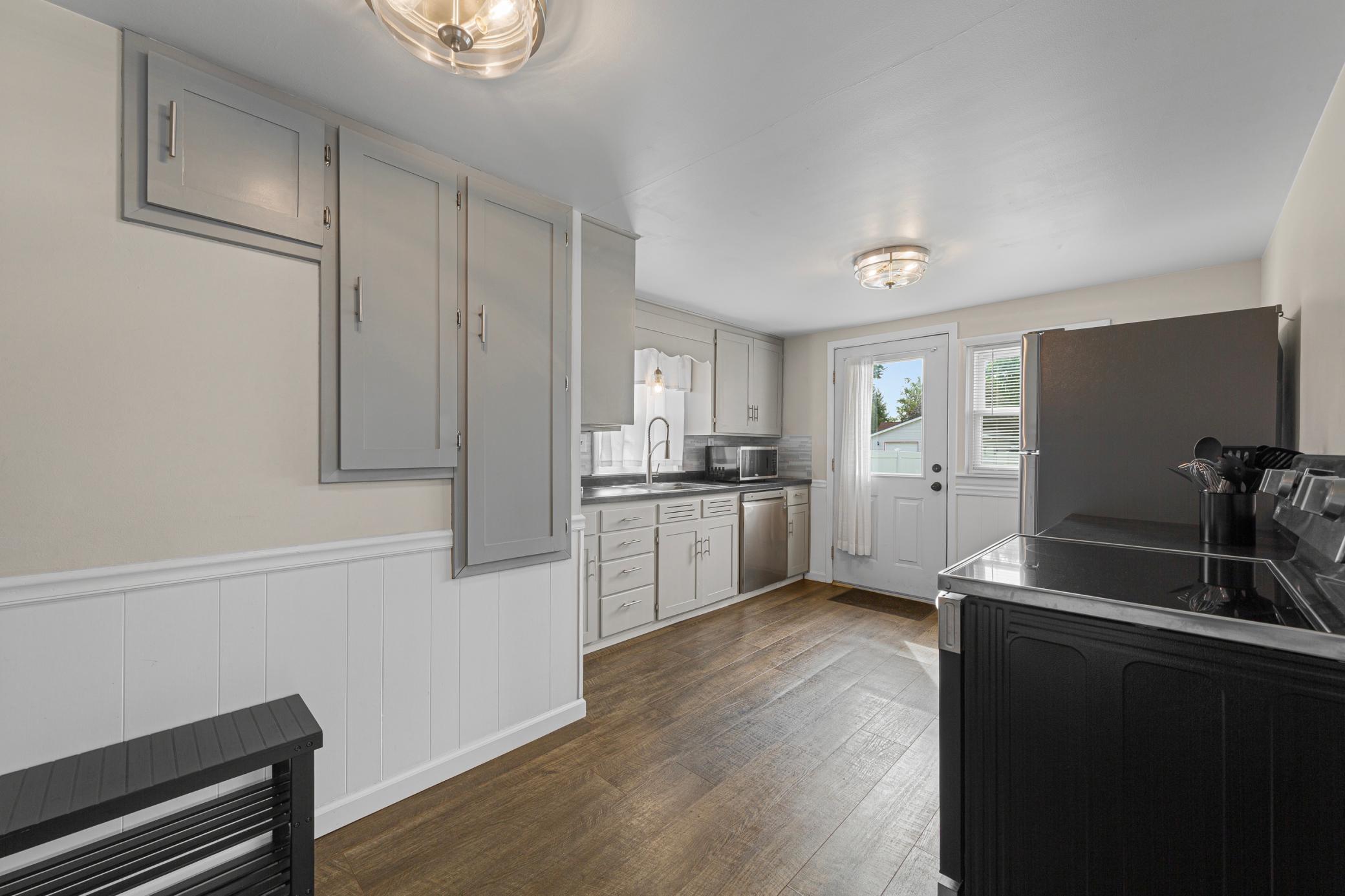 401 Belle Avenue Property Photo 6