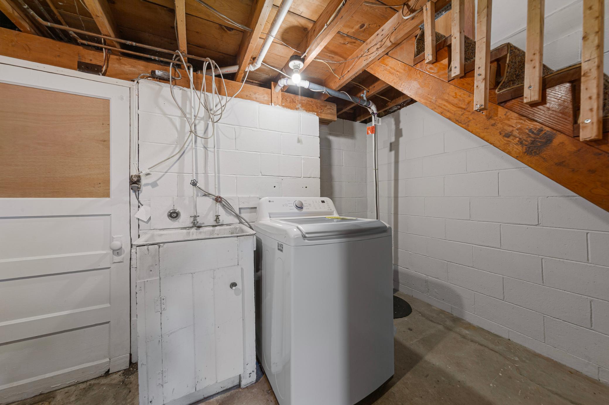 401 Belle Avenue Property Photo 23
