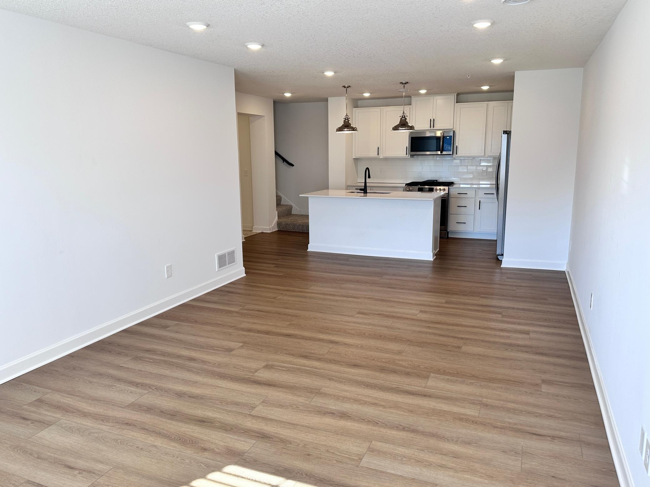 5277 Long Pointe Pass Property Photo 8
