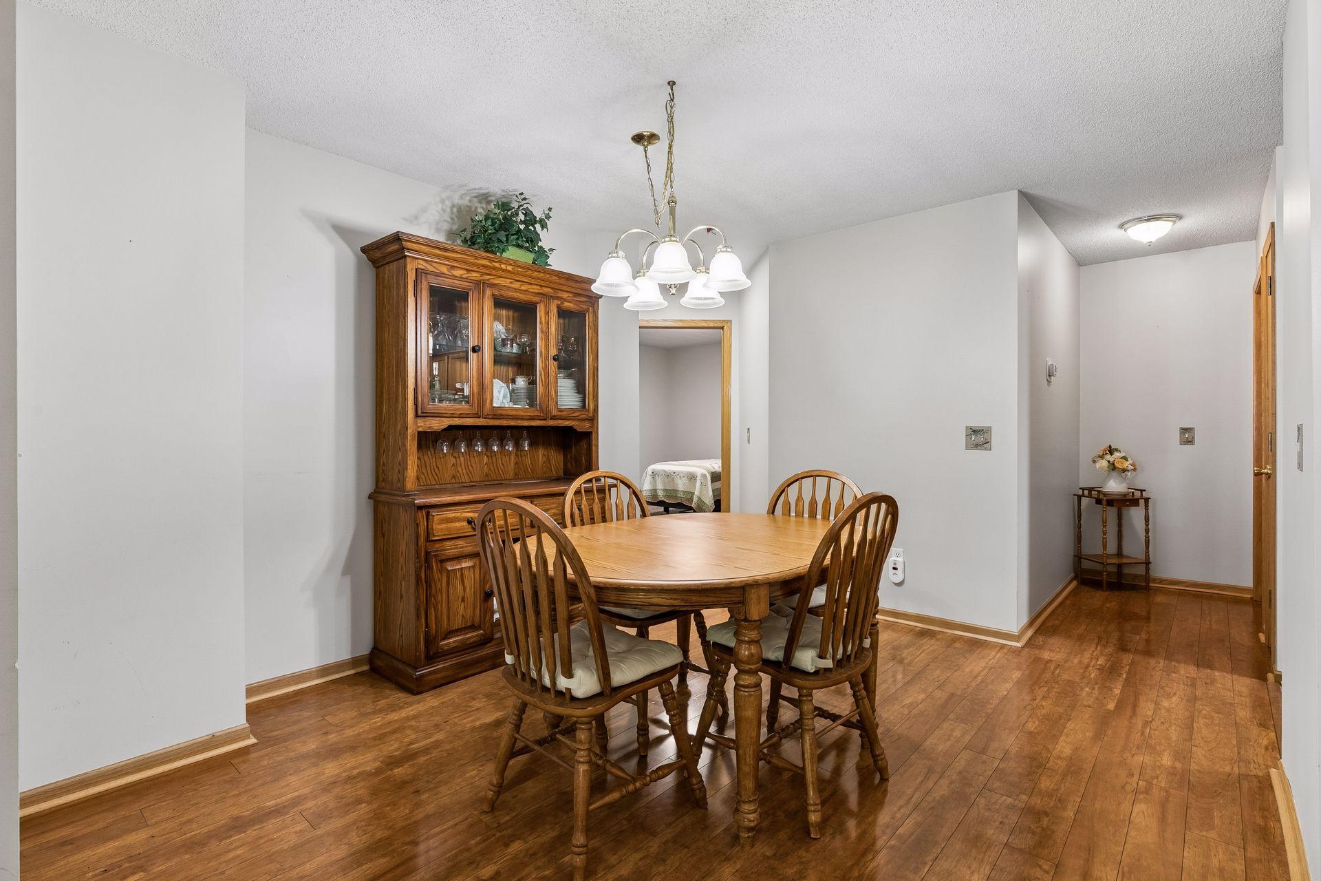 3070 Timberwood Court 32 Property Photo 5