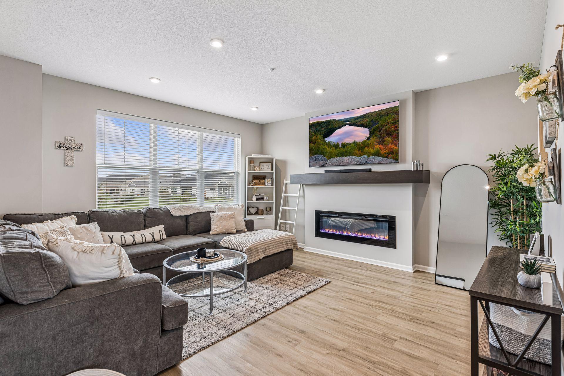 6686 Wildflower Way Property Photo 4