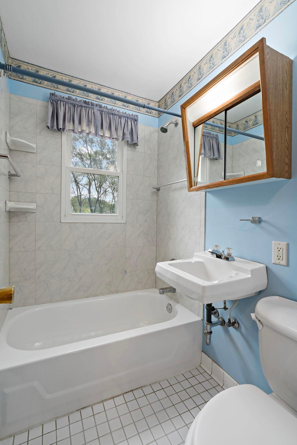 56 East Road Property Photo 5
