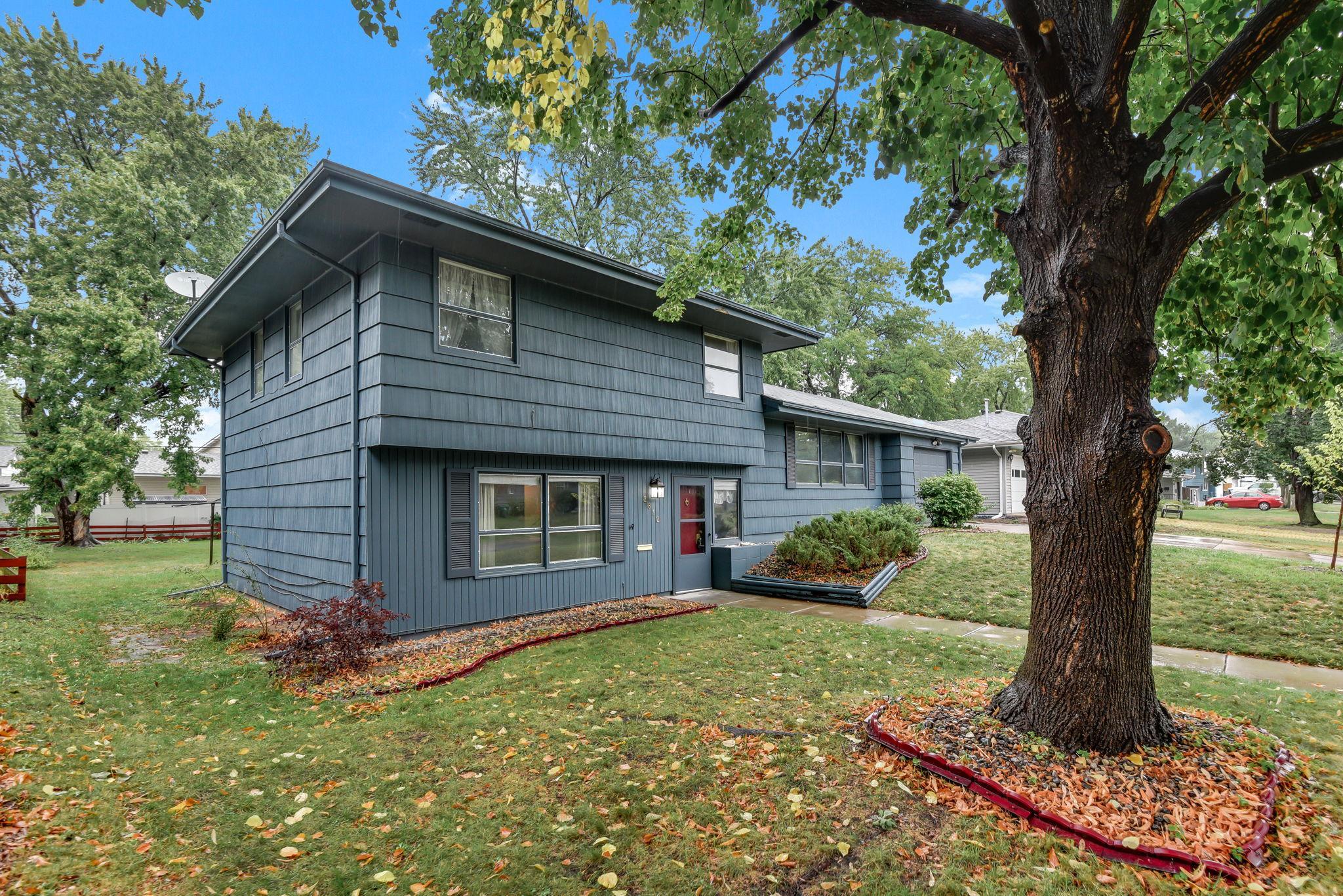 2812 65th Avenue N Property Photo 2