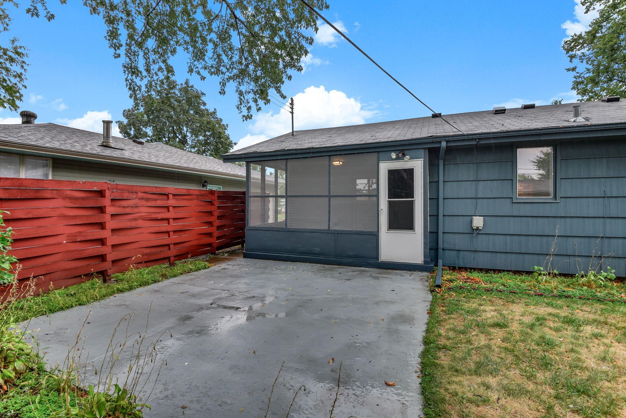 2812 65th Avenue N Property Photo 5