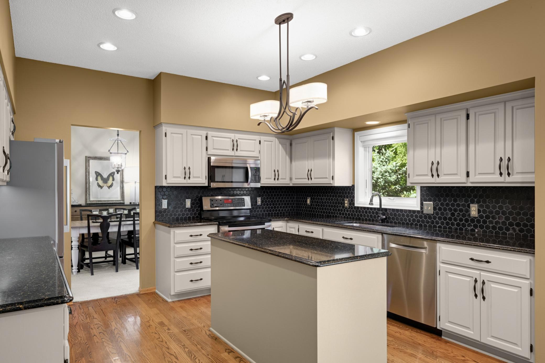 14105 Forest Lane Property Photo 2