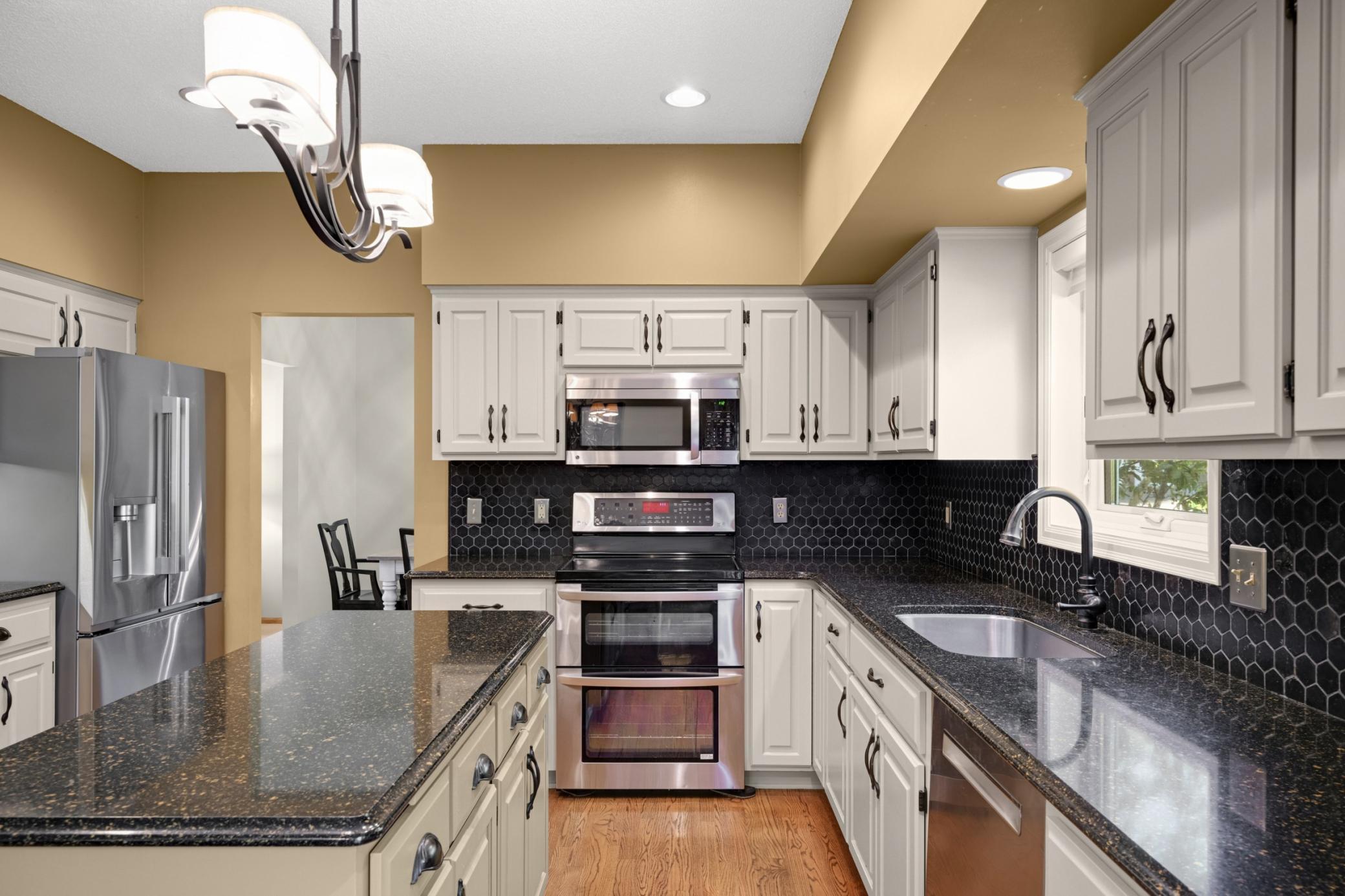 14105 Forest Lane Property Photo 21