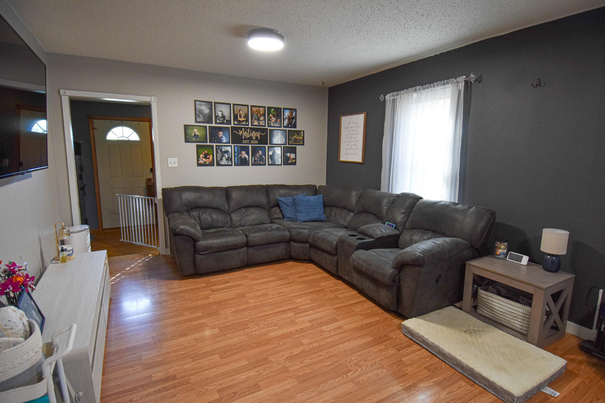 321 State Avenue N Property Photo 6