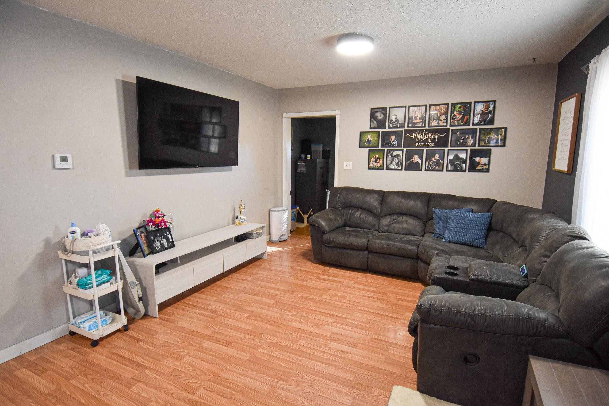 321 State Avenue N Property Photo 7