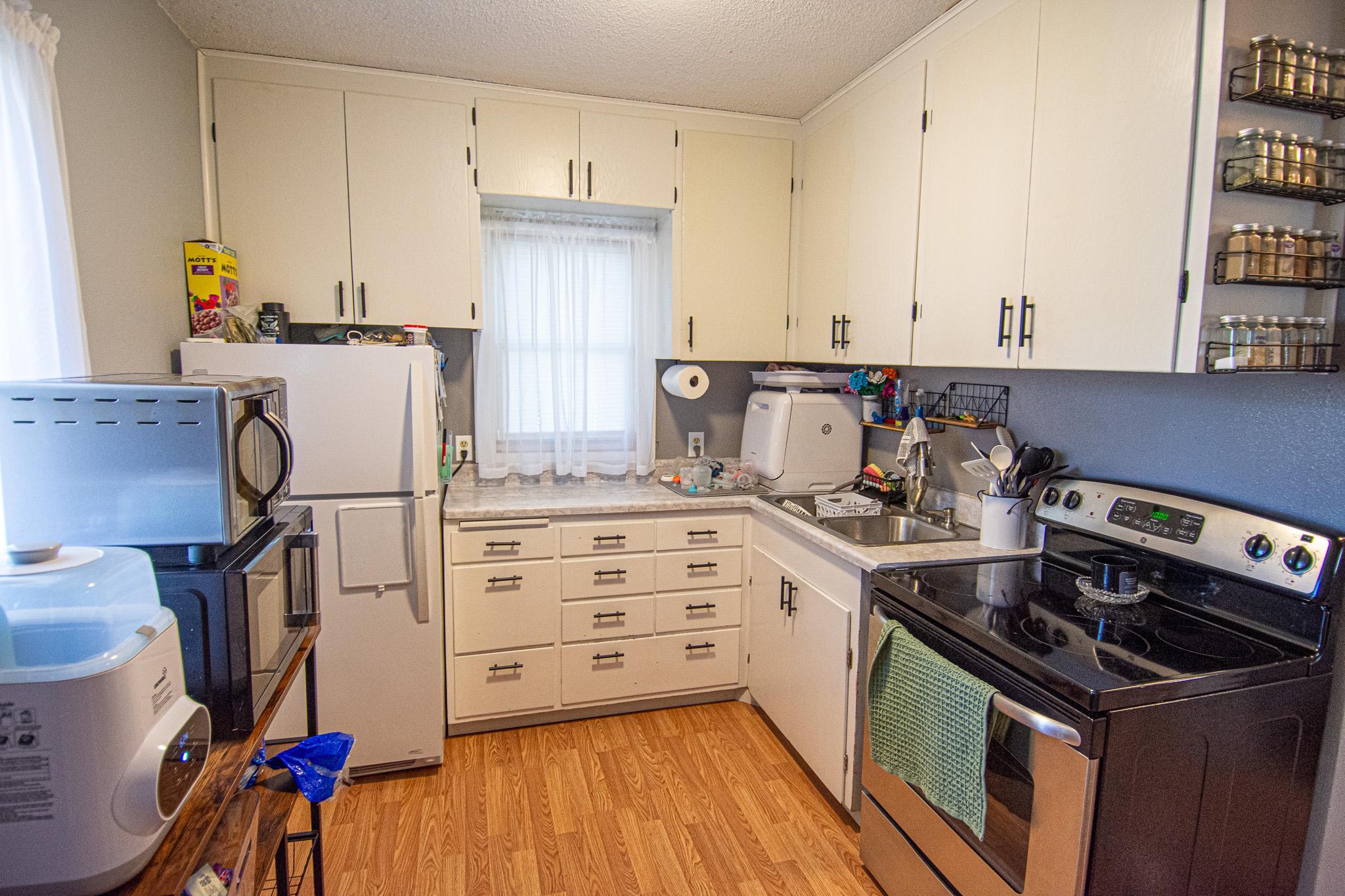 321 State Avenue N Property Photo 14