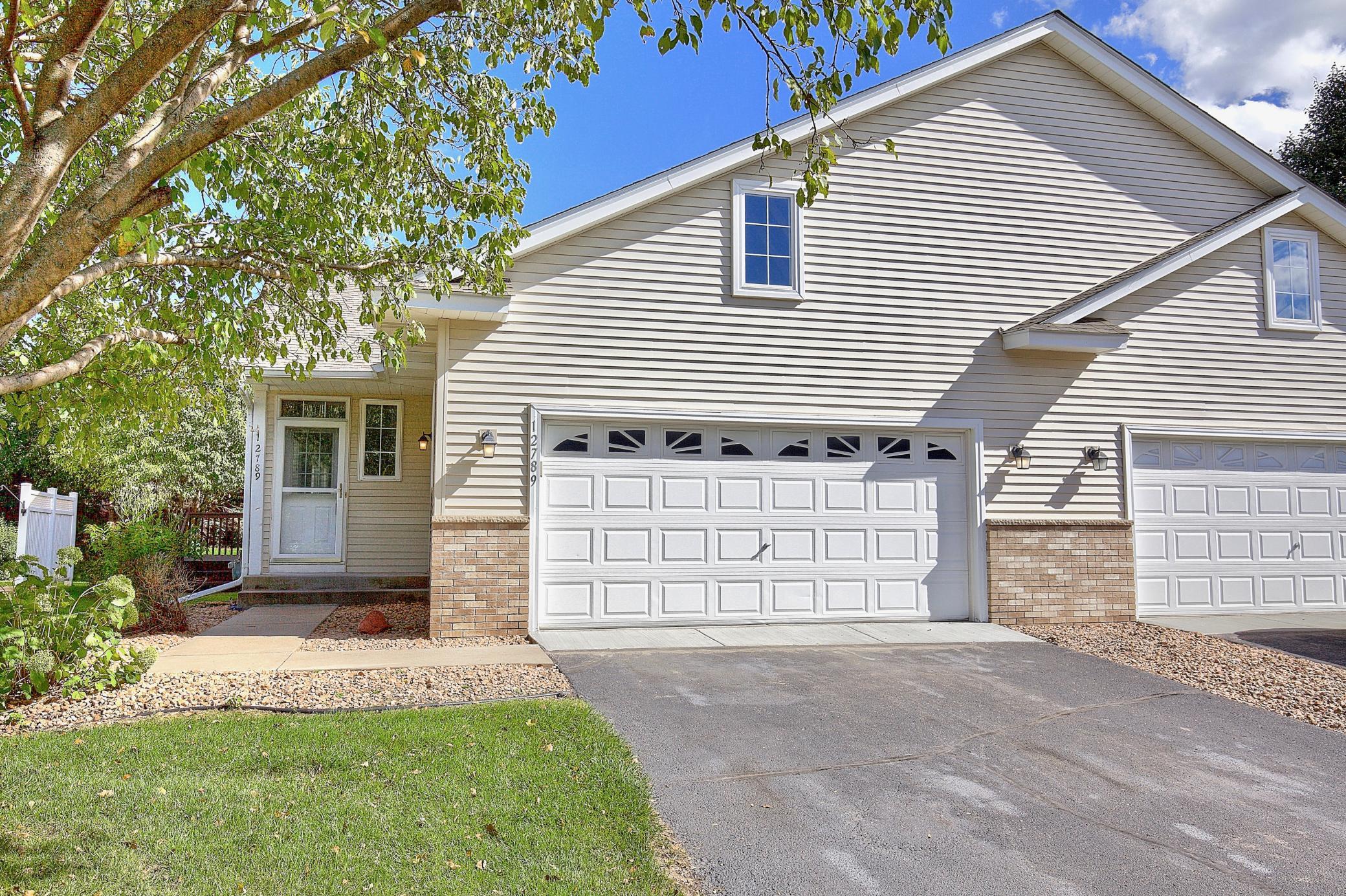 12789 Ulysses Circle NE Property Photo 1