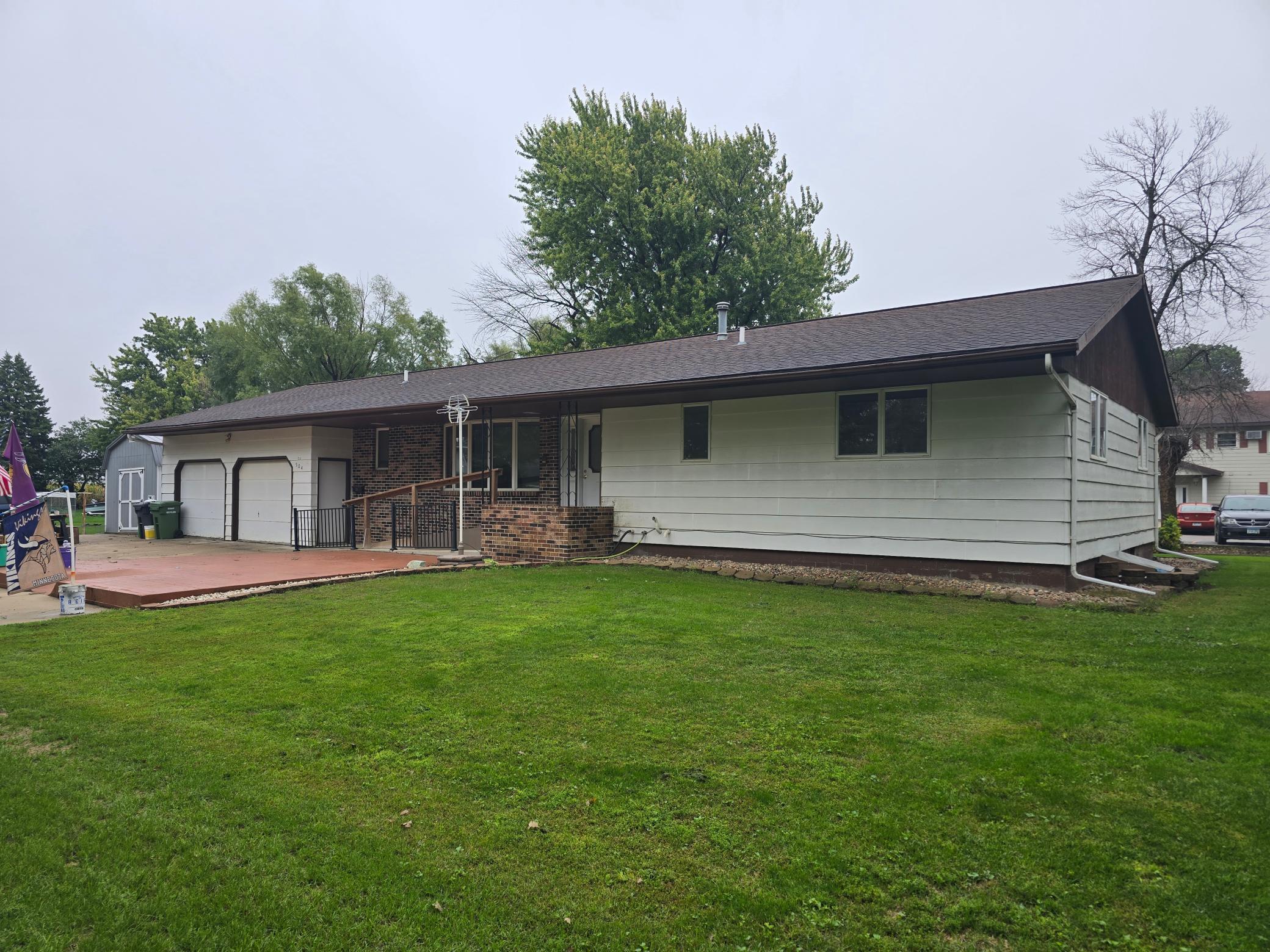 504 Circle Drive Property Photo 2