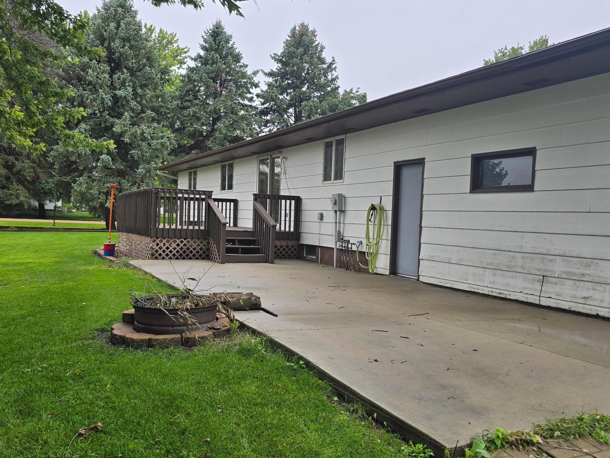 504 Circle Drive Property Photo 4
