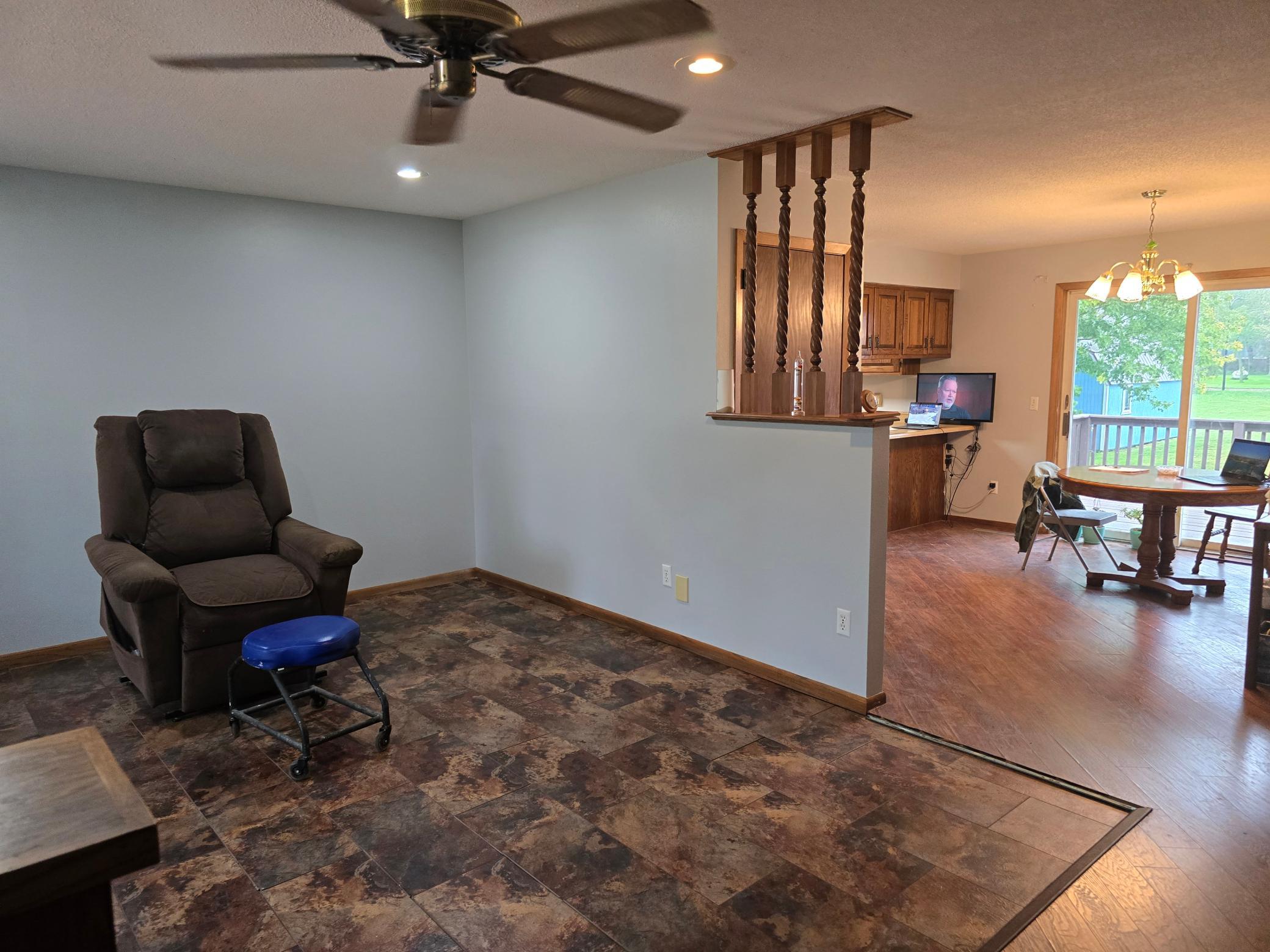 504 Circle Drive Property Photo 9