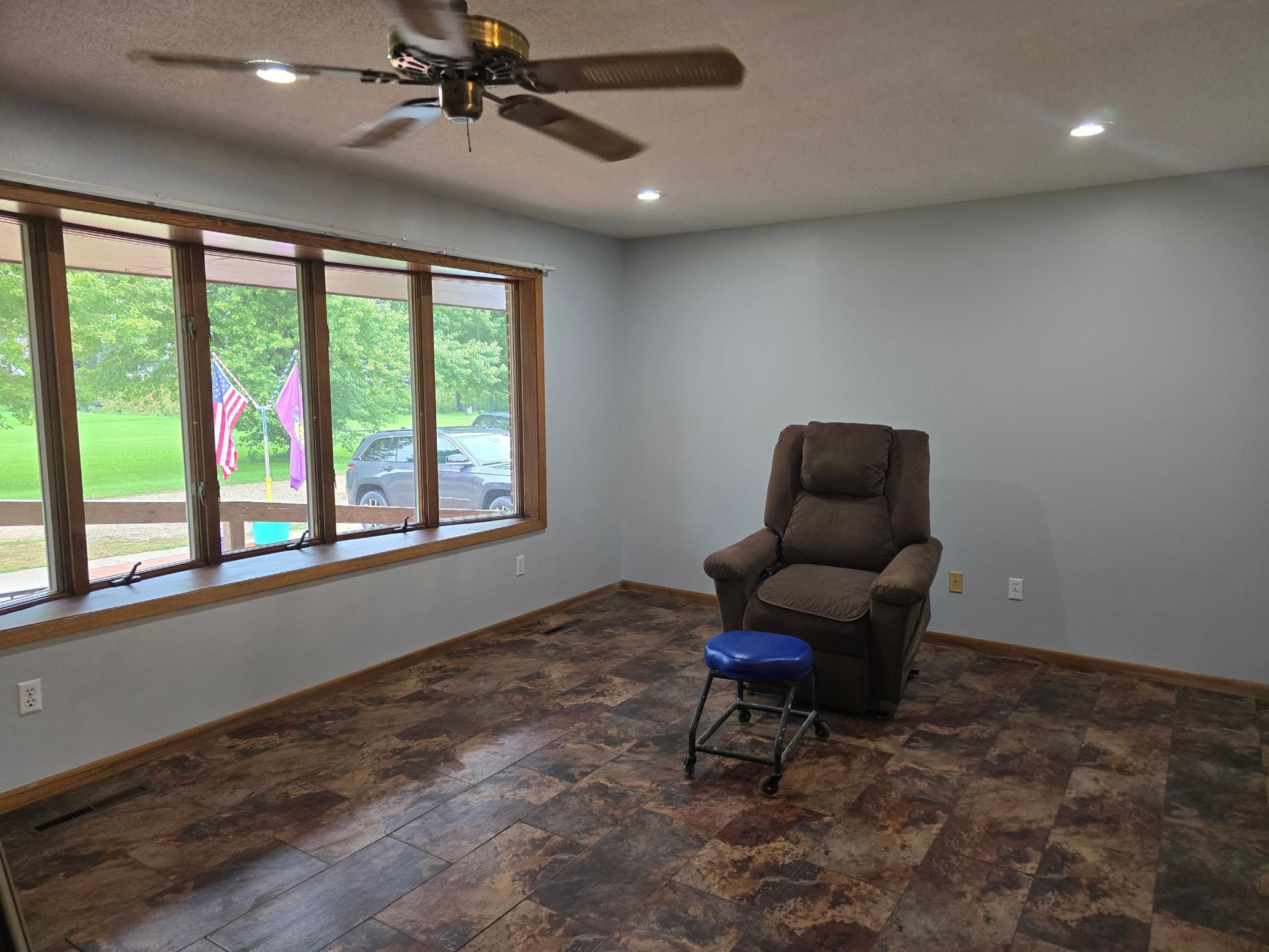 504 Circle Drive Property Photo 10