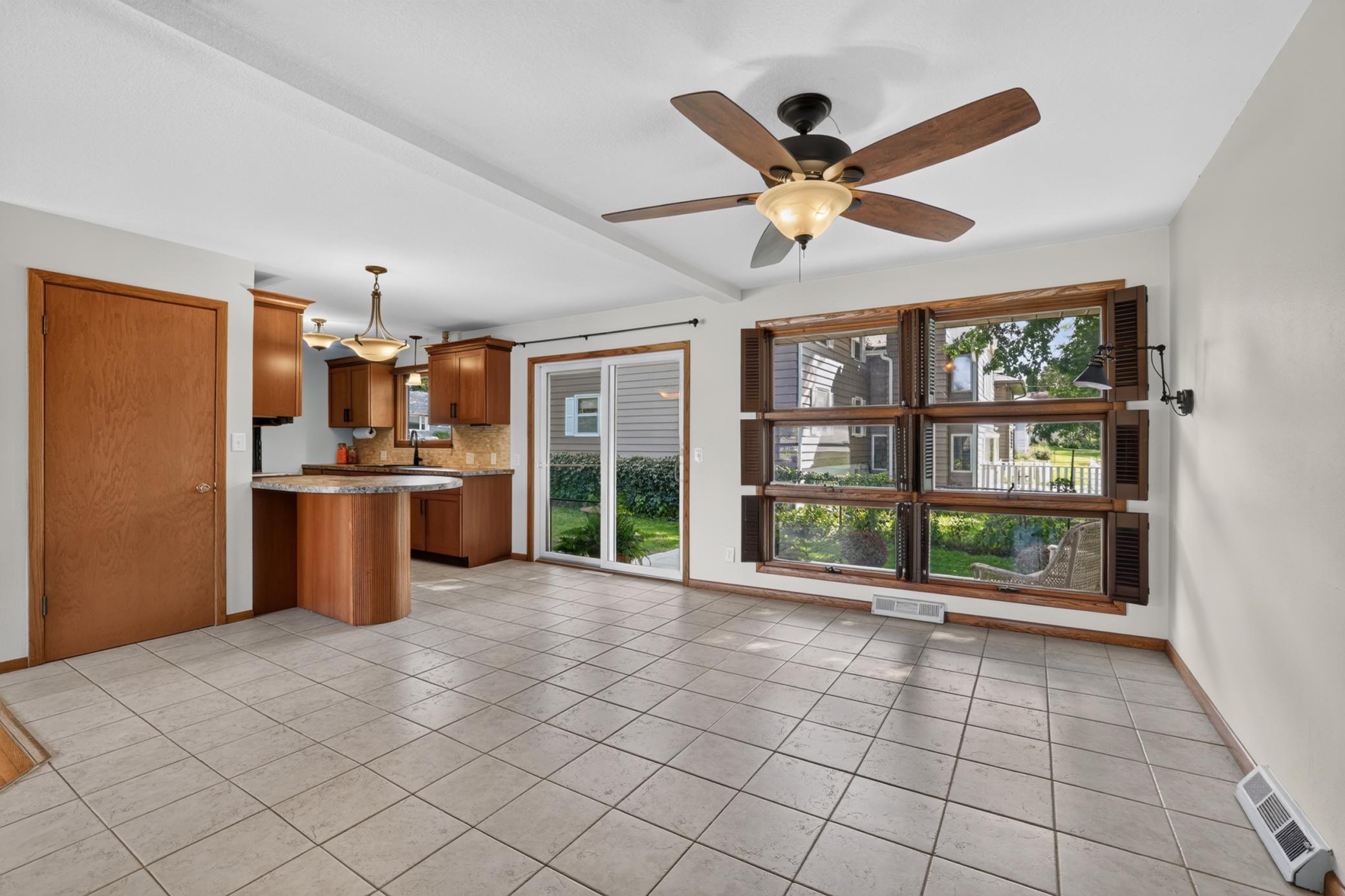 1802 26th Street Nw Property Photo 8