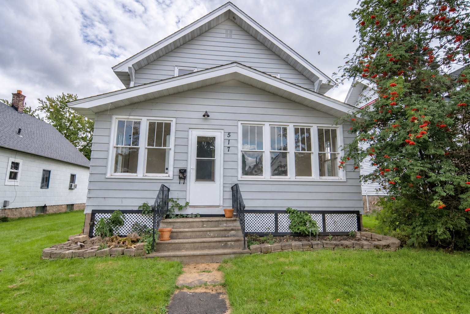 517 3rd Street Nw Property Photo 1