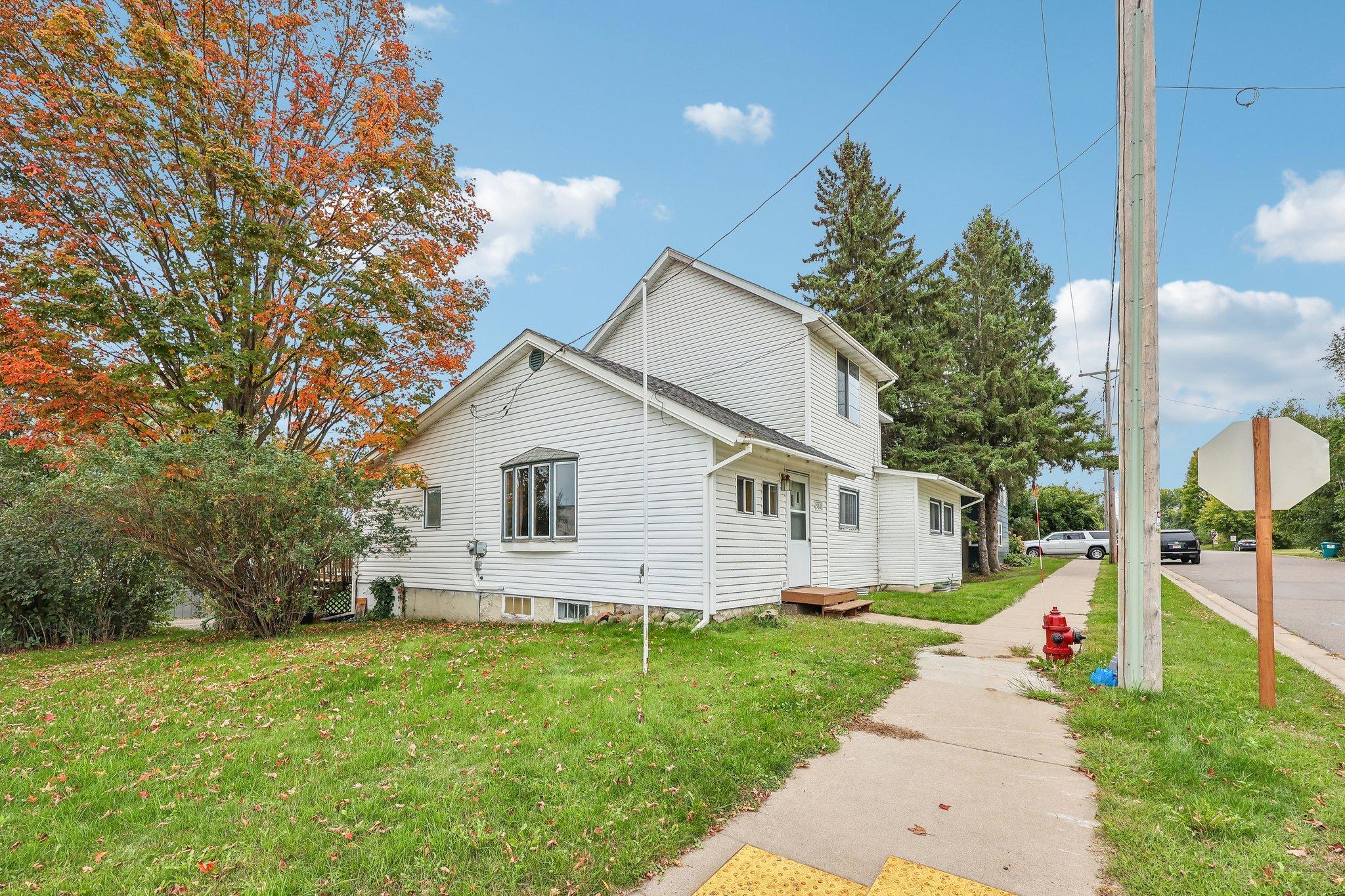 1560 Western Avenue Property Photo 2