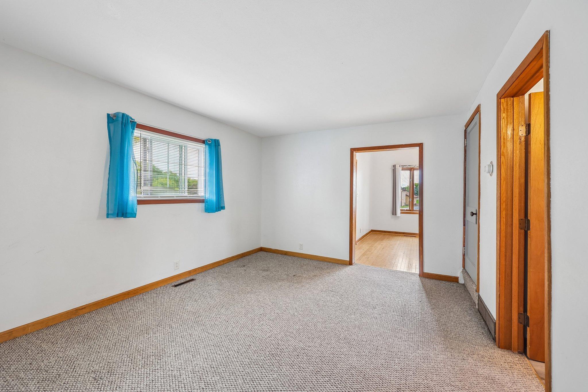 1560 Western Avenue Property Photo 13