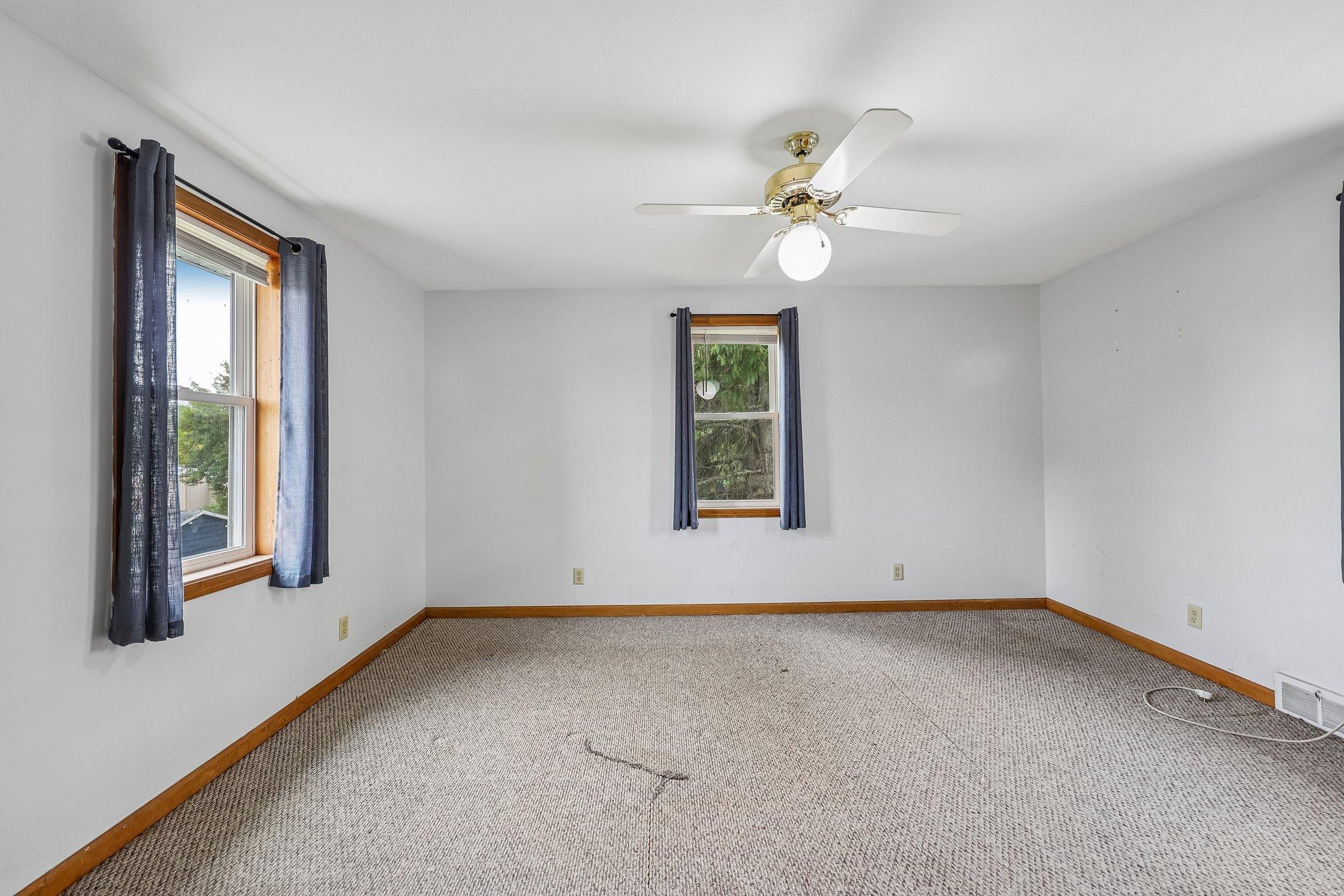 1560 Western Avenue Property Photo 23