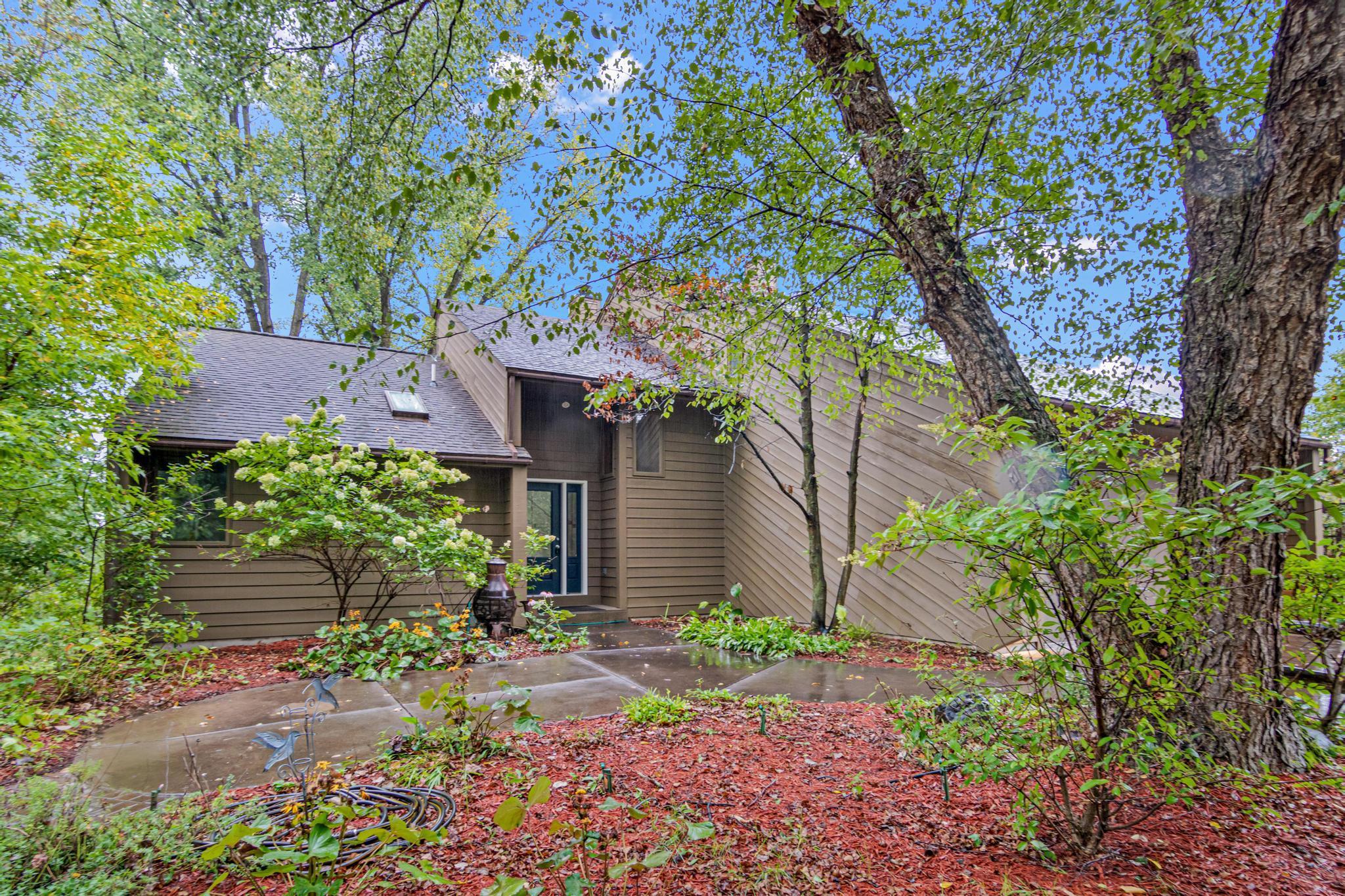 10120 Manning Avenue N Property Photo 1