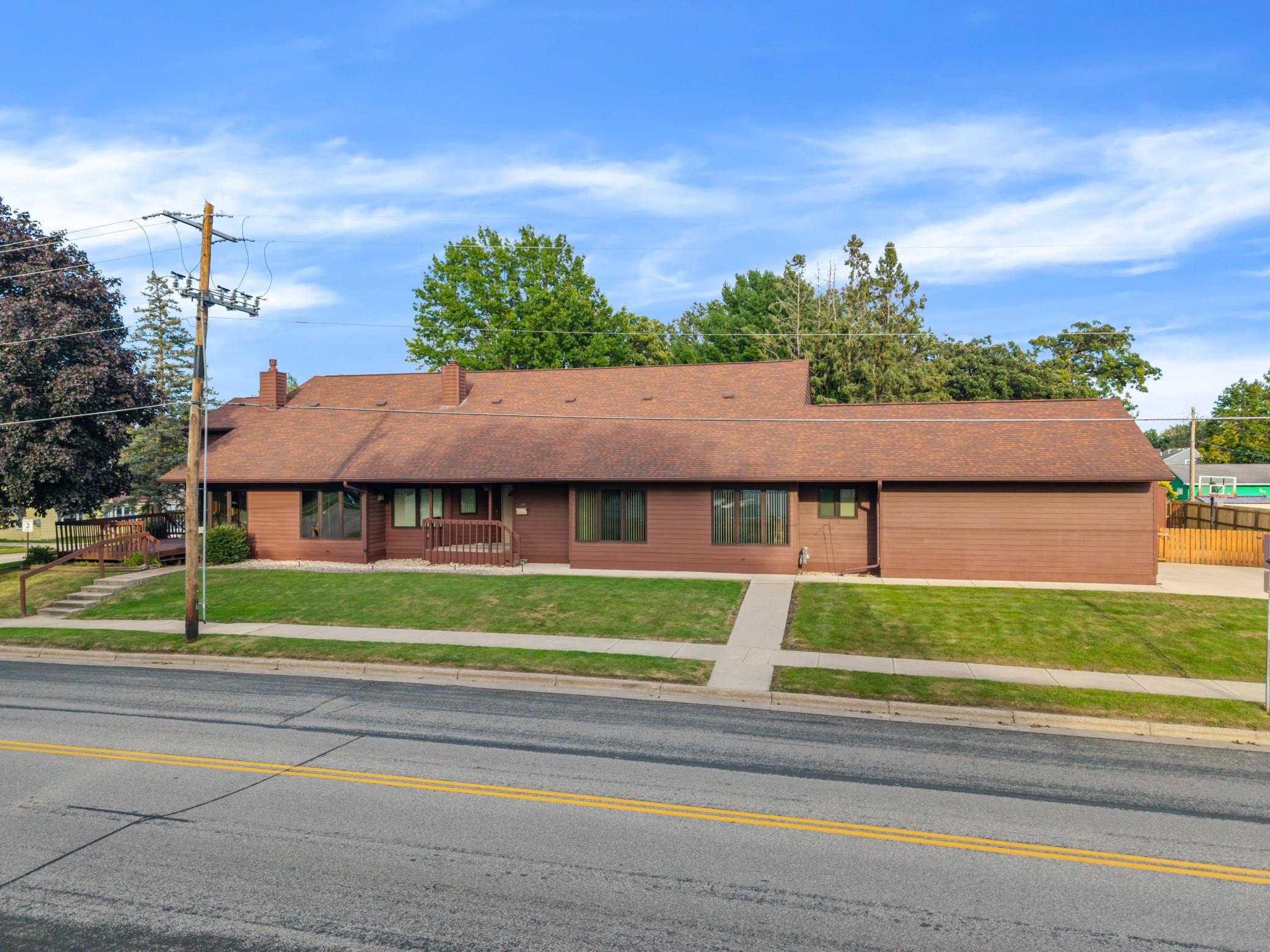 109 S Winnebago Street Property Photo 1