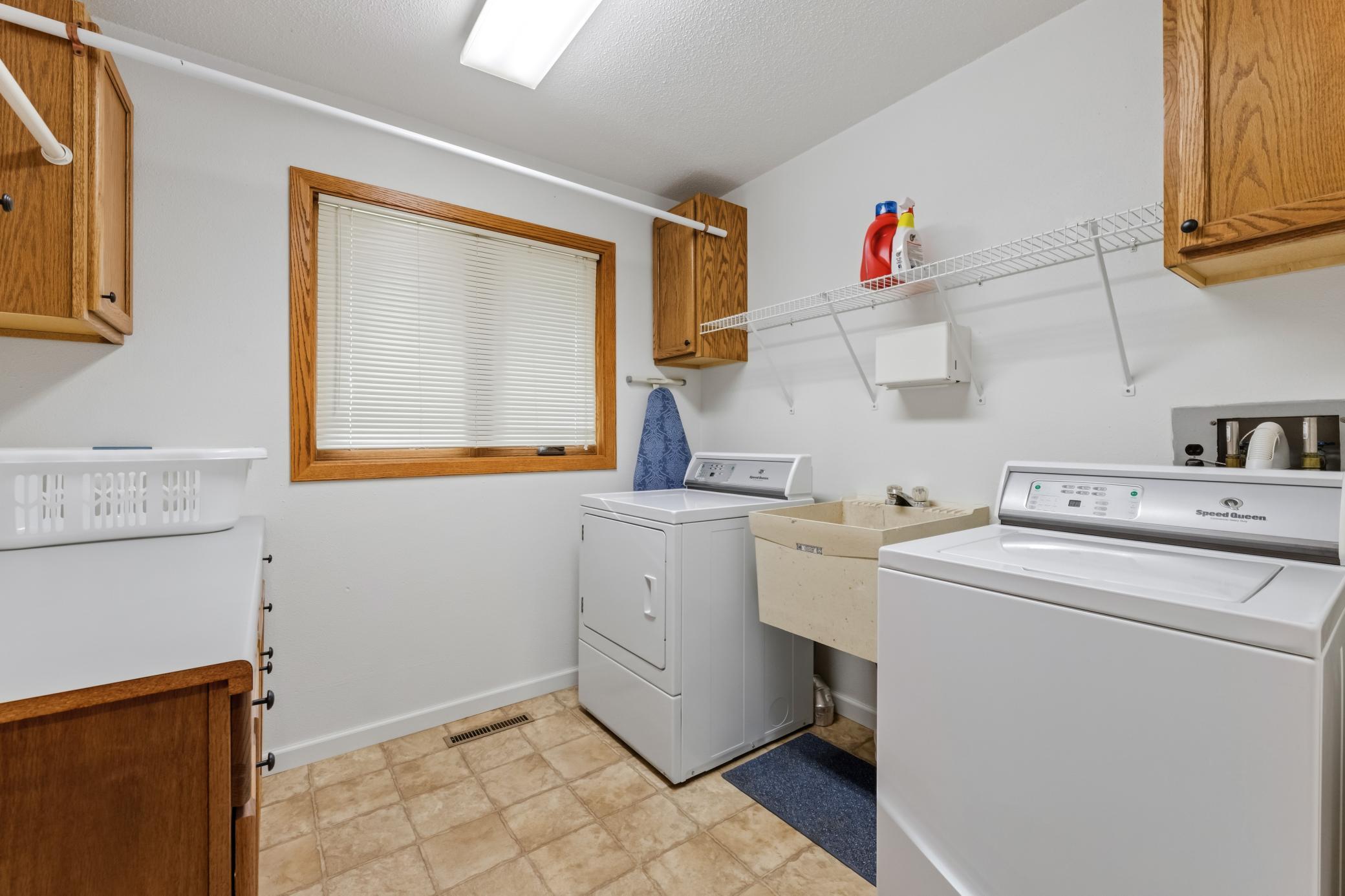 109 S Winnebago Street Property Photo 31