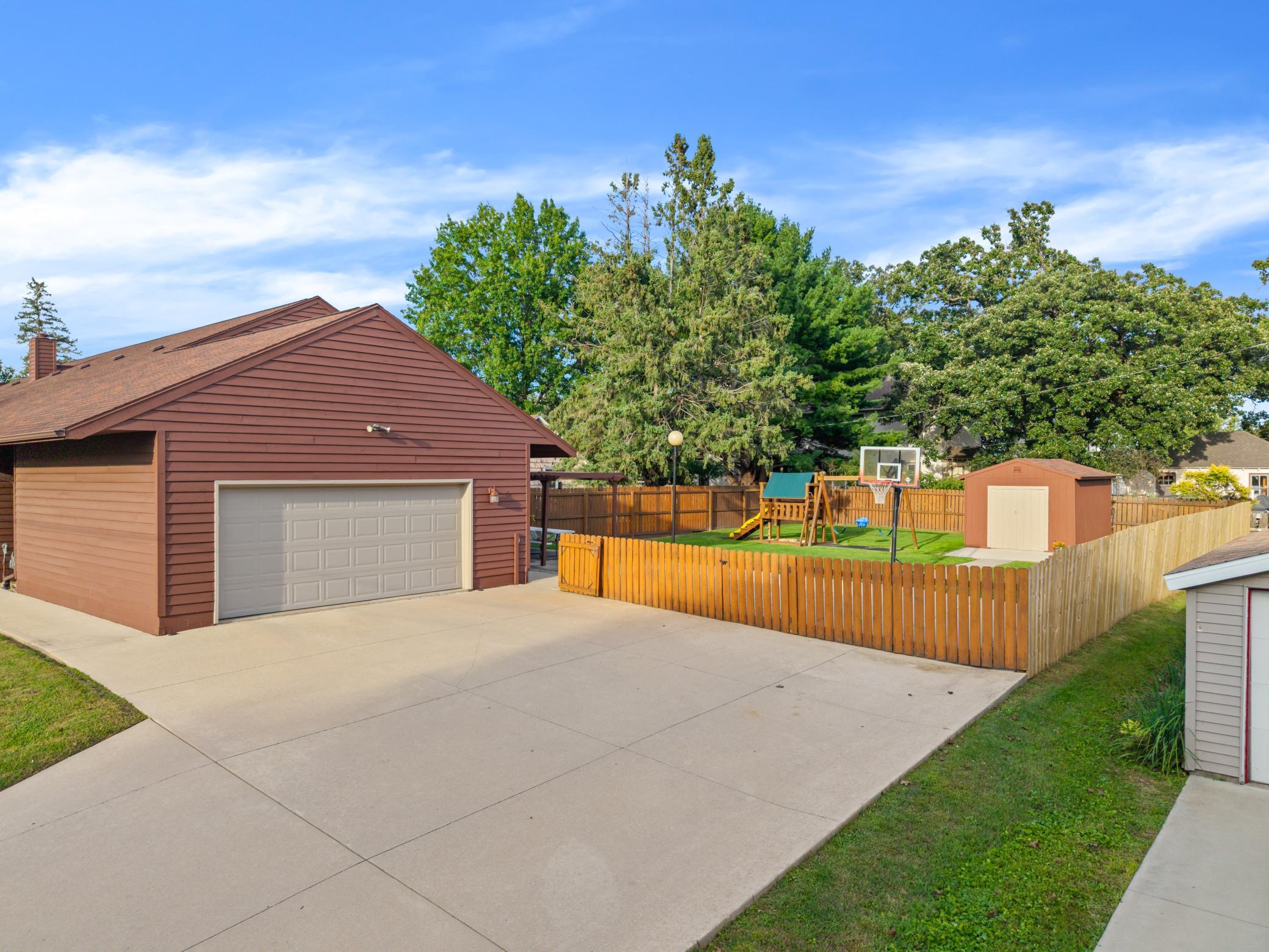 109 S Winnebago Street Property Photo 42