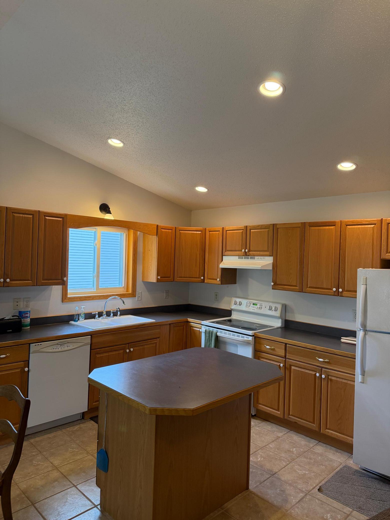 705 Maple Avenue Property Photo 2
