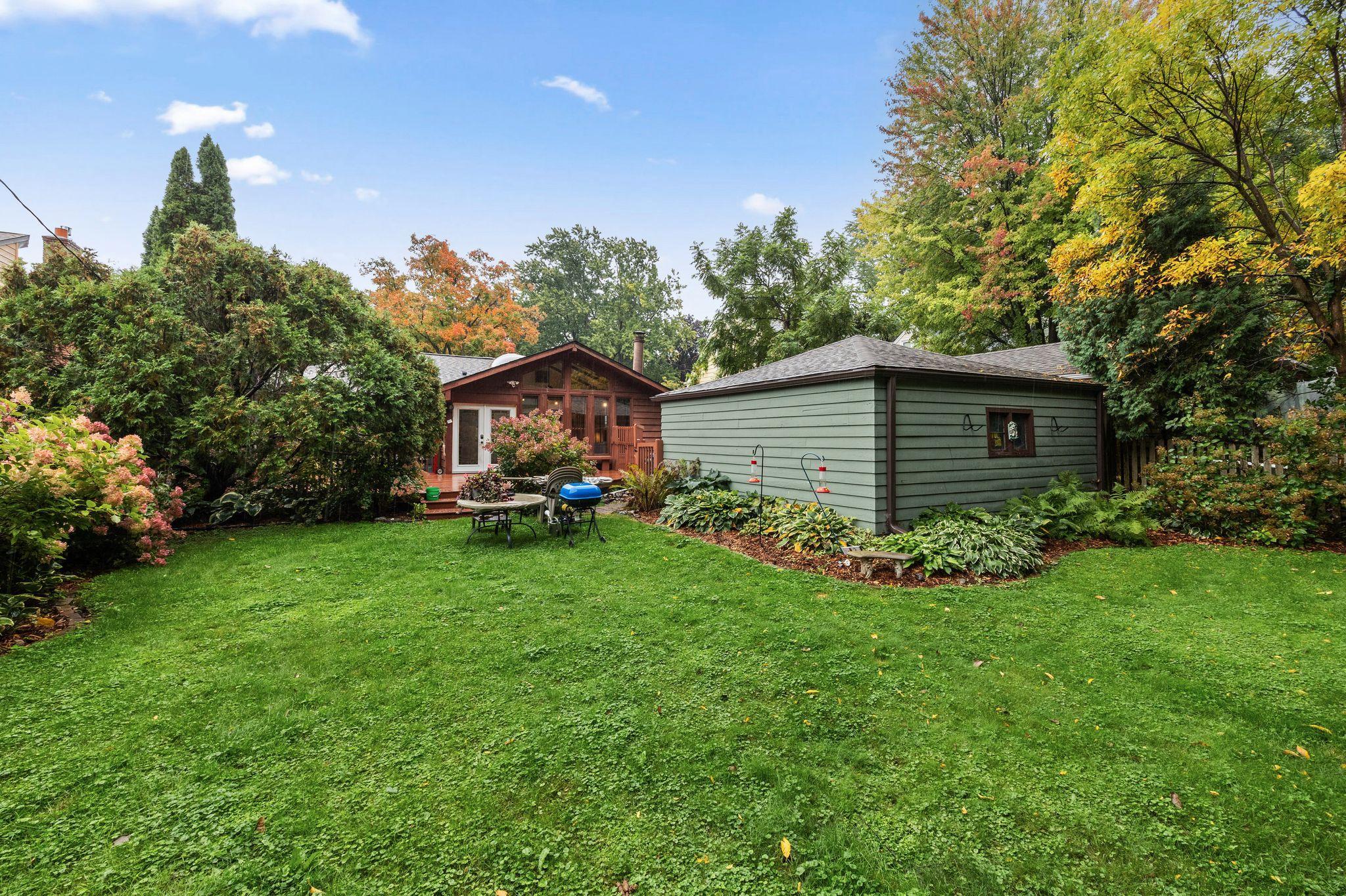 40 Upton Avenue S Property Photo 26