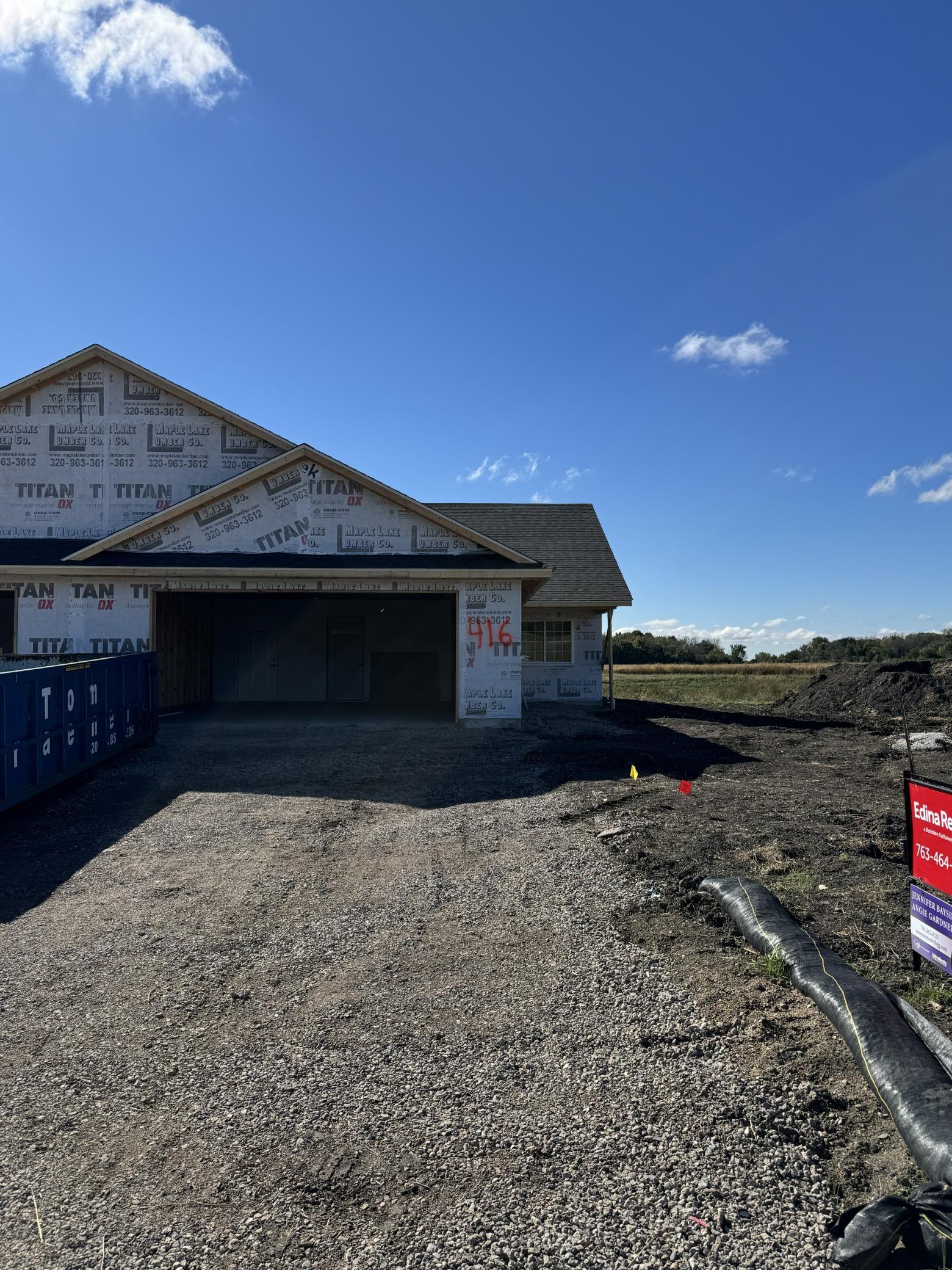 416 5th Street W Property Photo 1