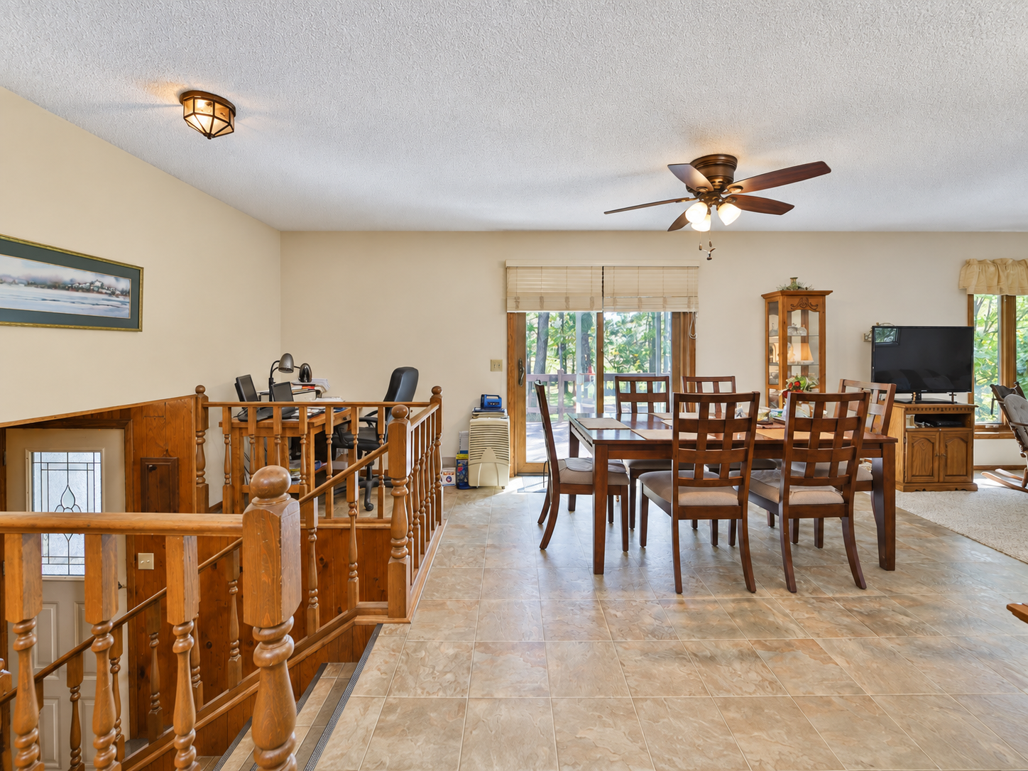 5583 Legend Lane Property Photo 6