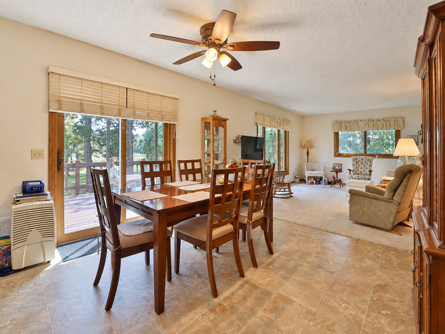 5583 Legend Lane Property Photo 7
